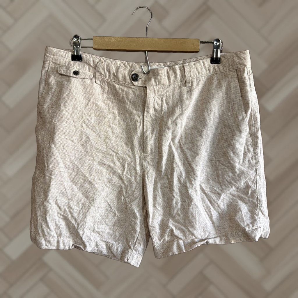 Banana Republic Banana Republic Shorts Mens Size 36 Beige Flat Front Linen Blend Chino Casual, Travel Men's Regular Waist 36 Beige Linen Blend Size US 36 / EU 52 - 1 Thumbnail