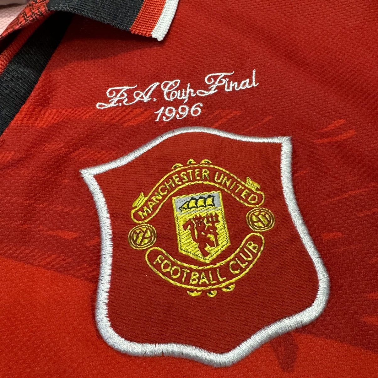 Umbro Manchester United 1996 FA cup final shirt #7 Cantona Size US M / EU 48-50 / 2 - 5 Thumbnail