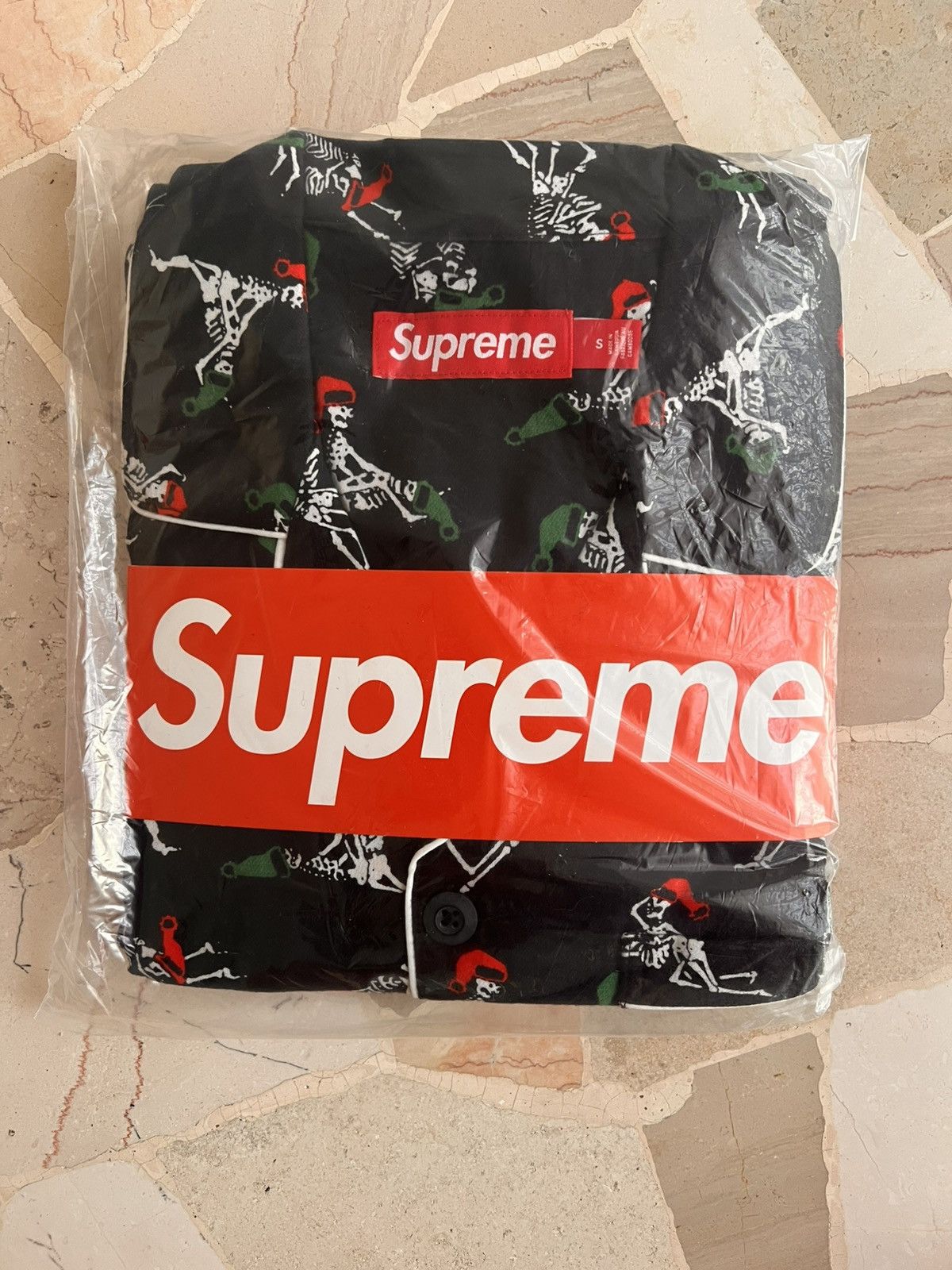 Supreme S - Supreme Holiday Pajama Set Black FW25 flannel shirt pant Size ONE SIZE - 8 Thumbnail