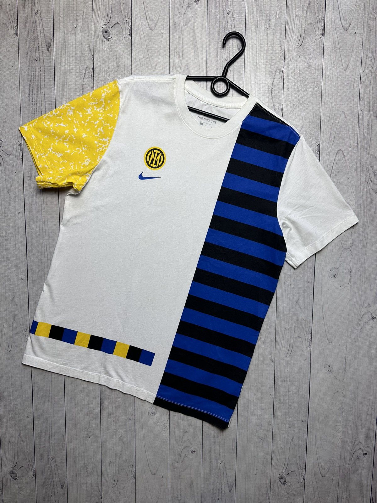 Nike Nike Inter Milan soccer tee logo size L rare Size US L / EU 52-54 / 3 - 1 Thumbnail