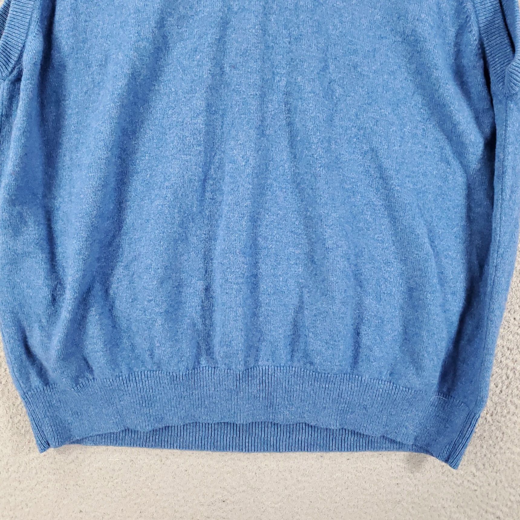 Vintage VINTAGE L.L. Bean Sweater Vest Mens 2XL Blue Wool V-Neck Sleeveless Pullover Golf Shirt Size US XXL / EU 58 / 5 - 4 Thumbnail