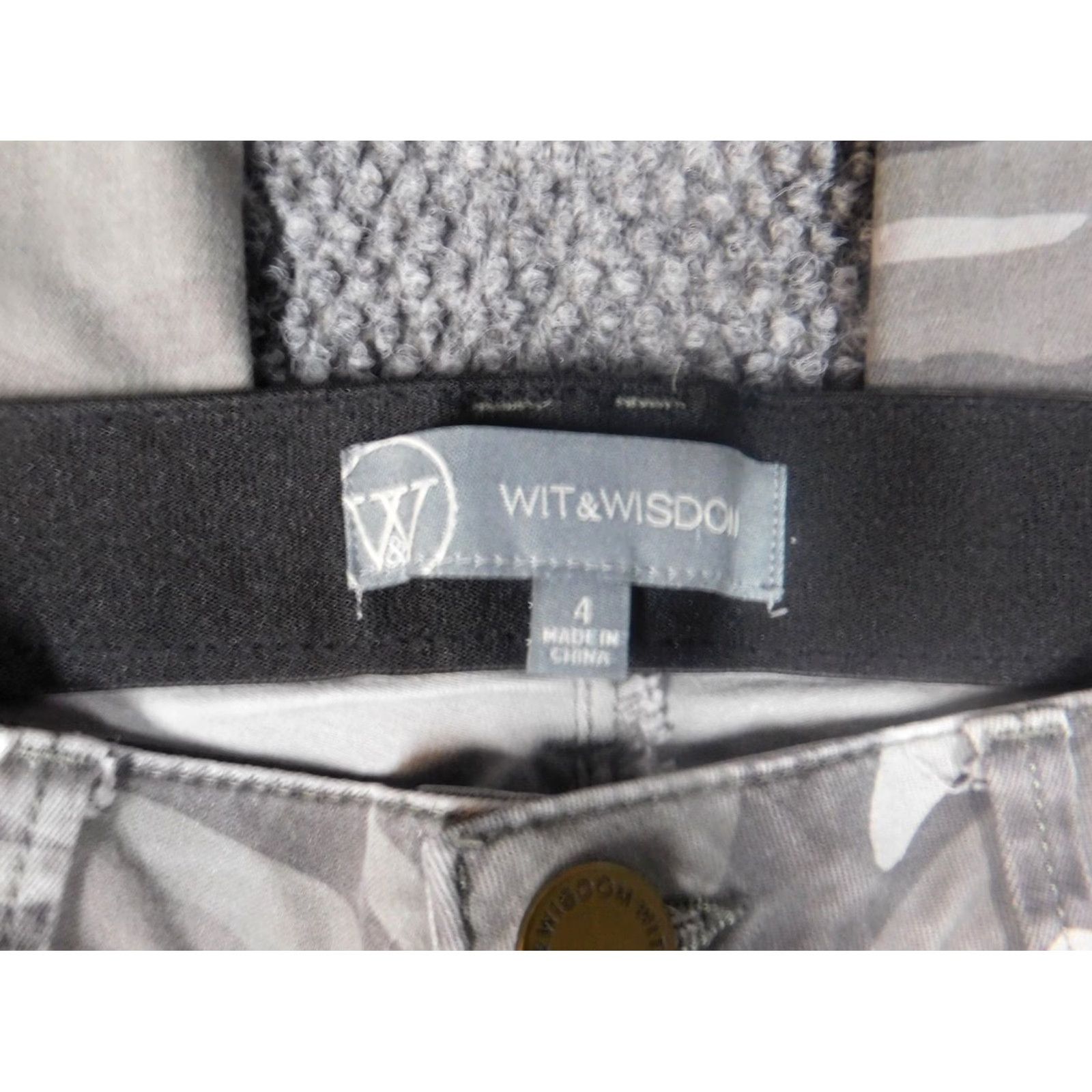 Vintage Wit & Wisdom Jeans Womens 4 Gray Skinny Camouflage Camo Denim Zip Pockets Dark Wash 28x24 Regular Men/Women? Size 27" / US 4 / IT 40 - 3 Thumbnail