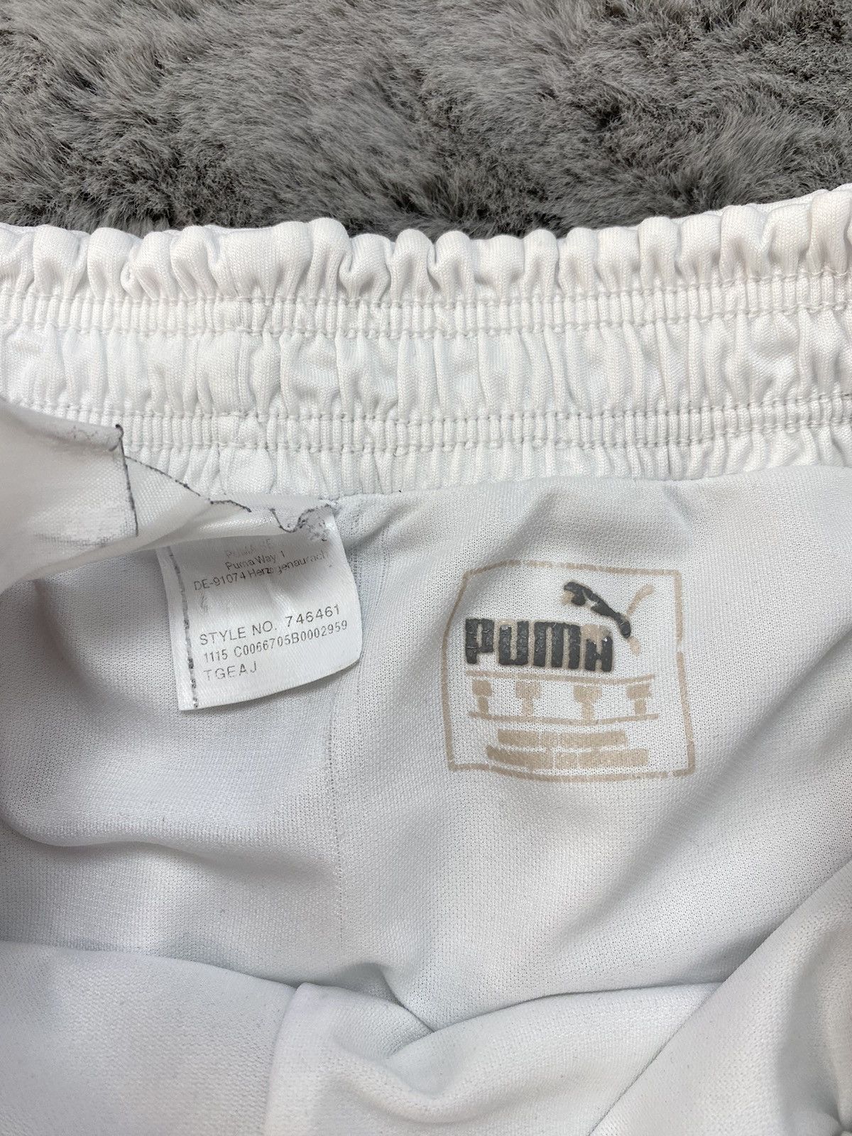 Puma × Vintage Shorts soccer FC Arsenal Gunners Home 2014/2015 Puma Size US 32 / EU 48 - 8 Thumbnail