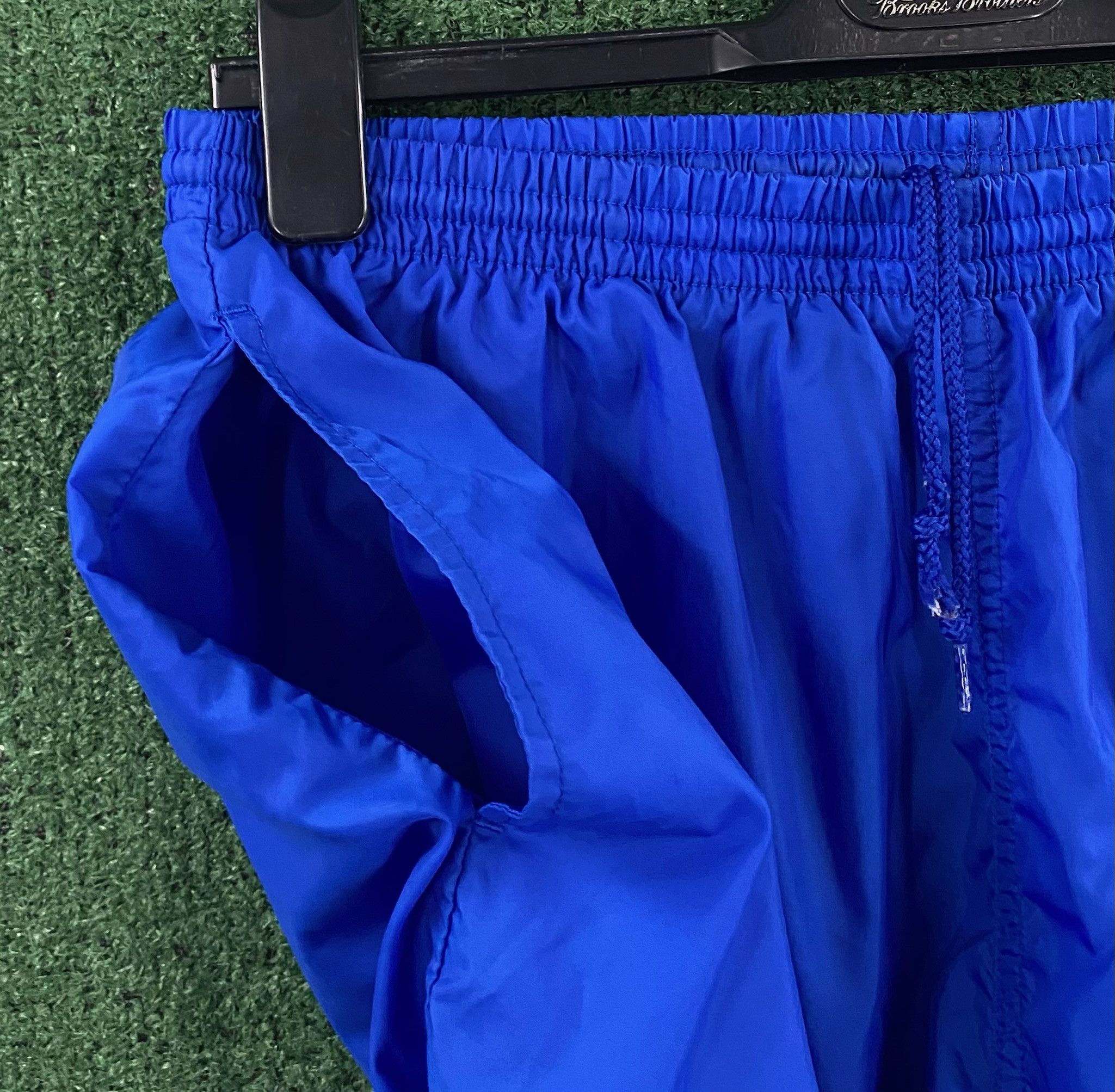 Nike 90s Nike Embroidered Swoosh Windbreaker Pants Large Size US 36 / EU 52 - 5 Thumbnail