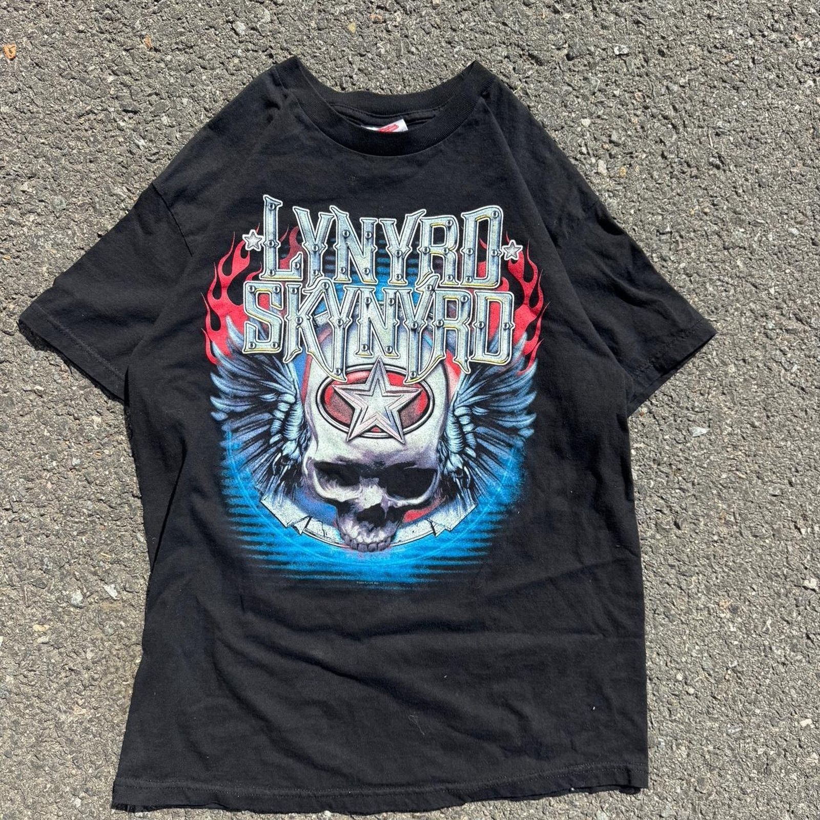 Vintage 2003 Vintage Lynyrd Skynyrd Skull Band T-Shirt Size Medium Size US M / EU 48-50 / 2 - 1 Thumbnail