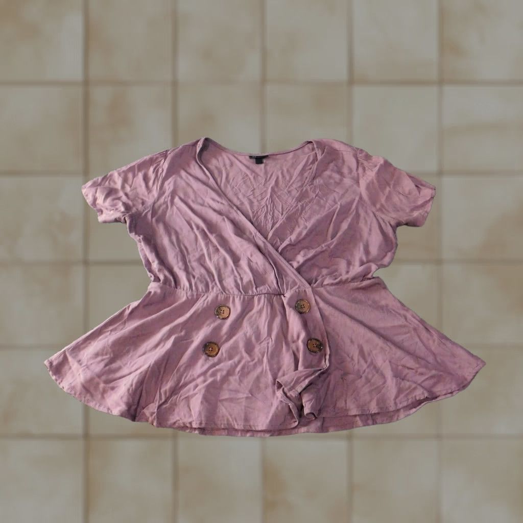 Torrid Torrid Blouse Women 0X Plus Purple Sleeveless Collared Button Casual Classic Style BasicStretch Regular Womens Shirt Size XL / US 12-14 / IT 48-50 - 1 Thumbnail