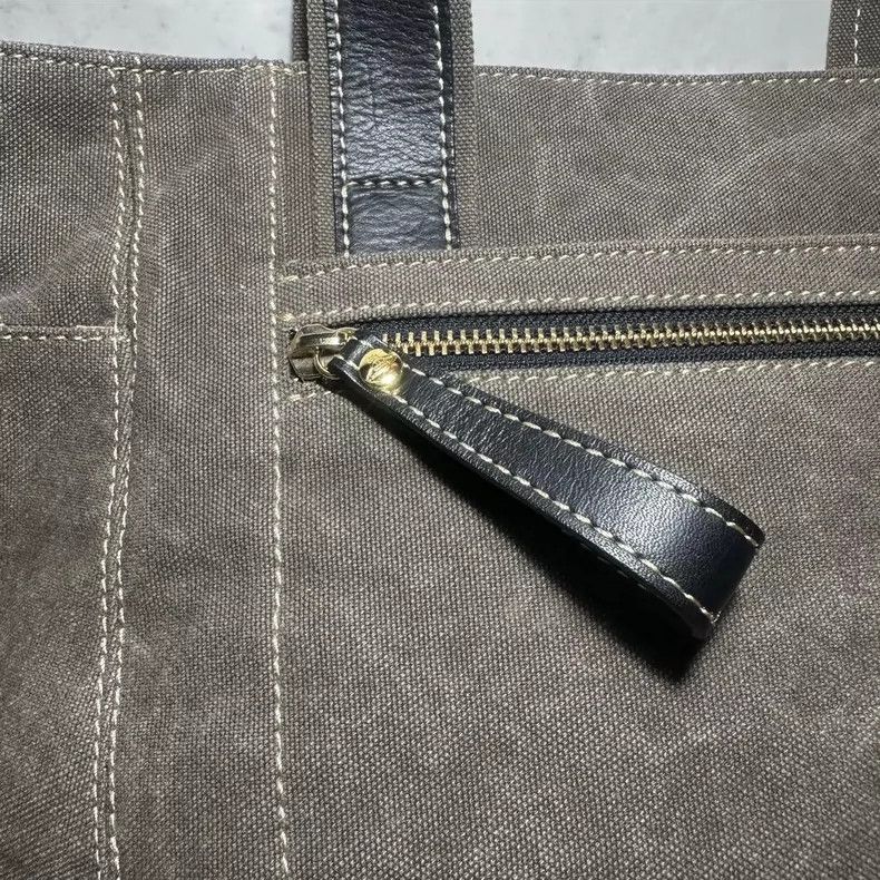 Vivienne Westwood Vivienne Westwood size os Gray and green perforated Saturn Size ONE SIZE - 8 Thumbnail