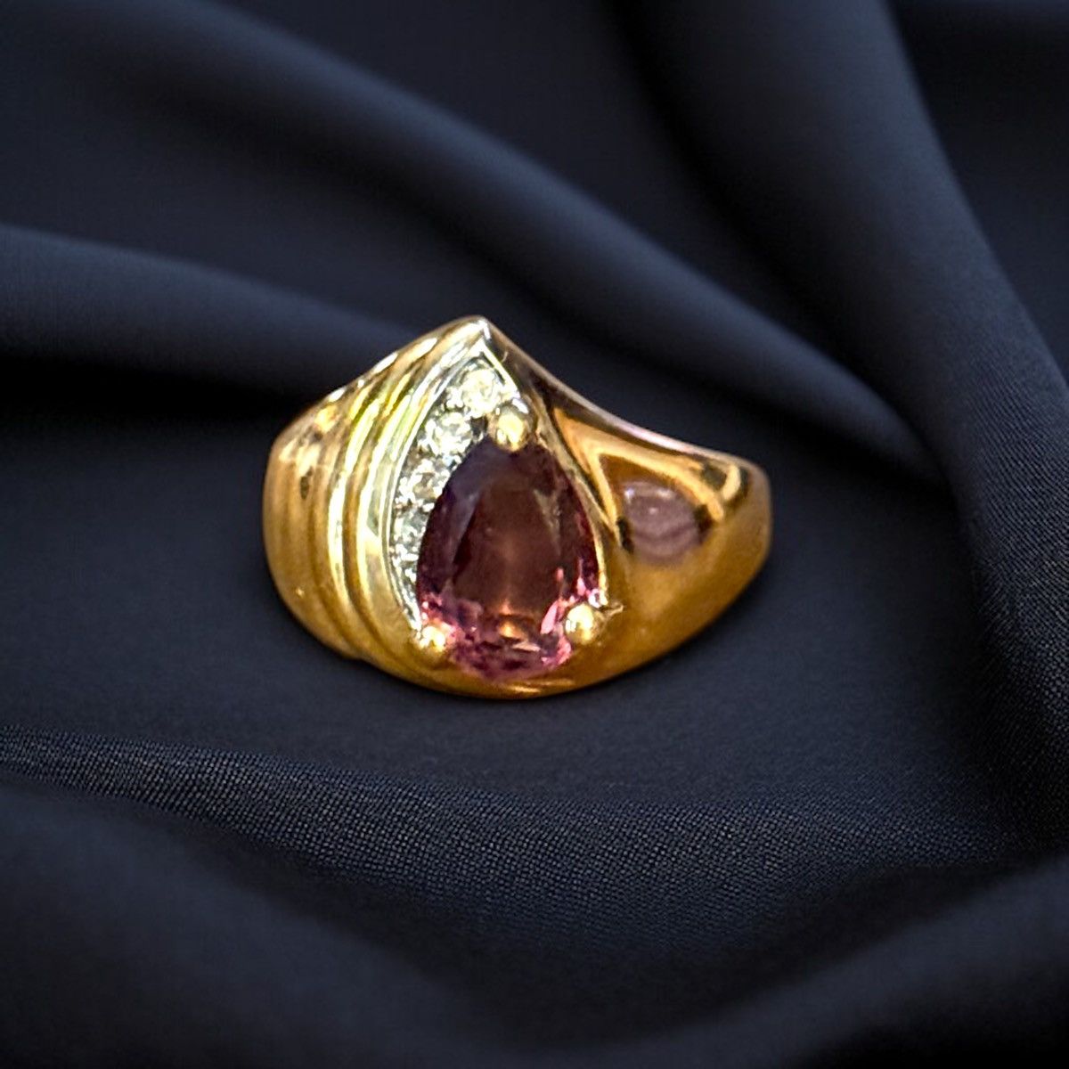 Vintage Vintage 18KHGE pink Tourmaline and crystals ring Size ONE SIZE - 1 Thumbnail