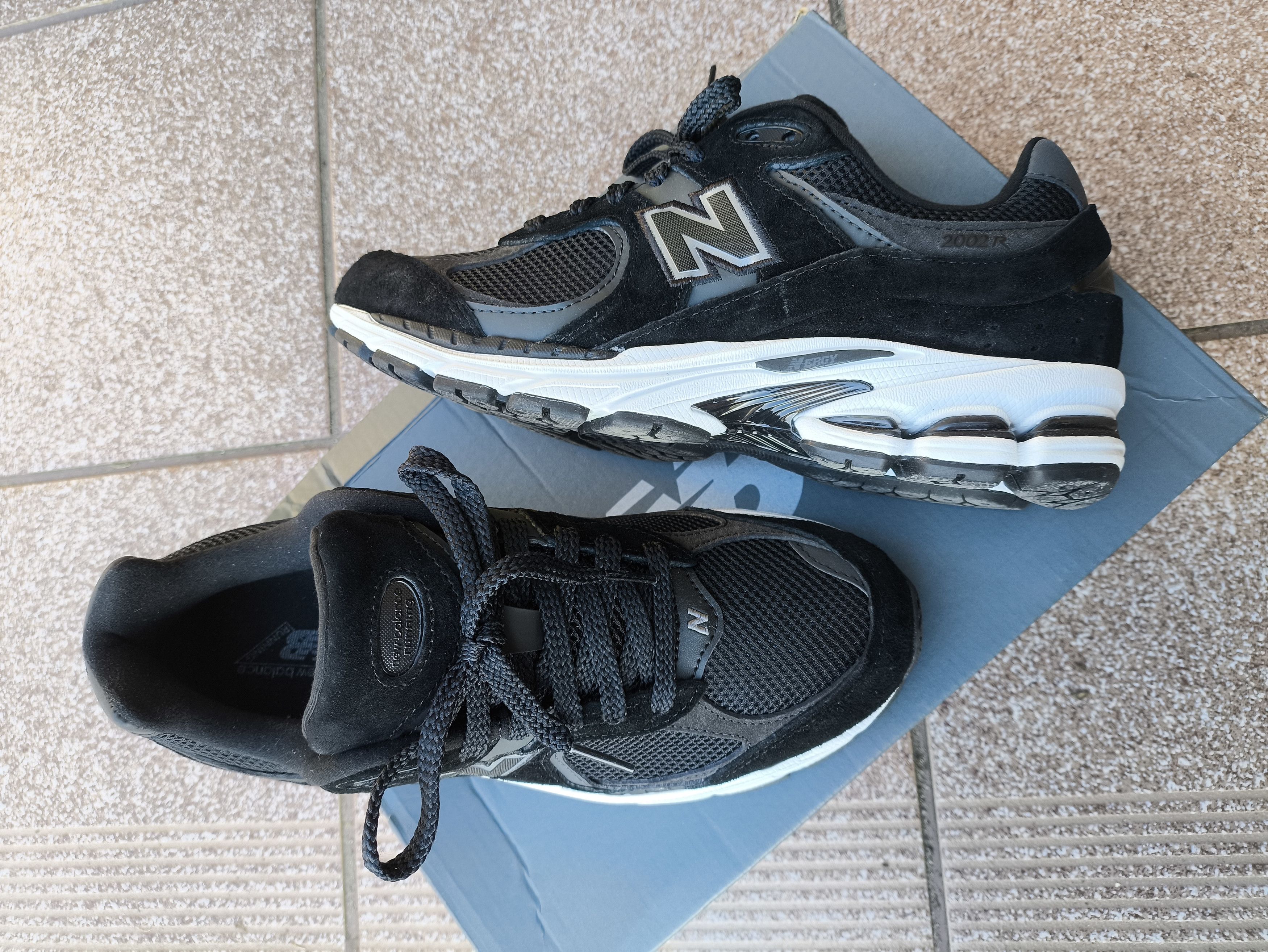 New Balance New Balance 2002R Black Suede Mesh Size 41.5 US 8 Excellent Size US 8.5 / EU 41-42 - 6 Thumbnail
