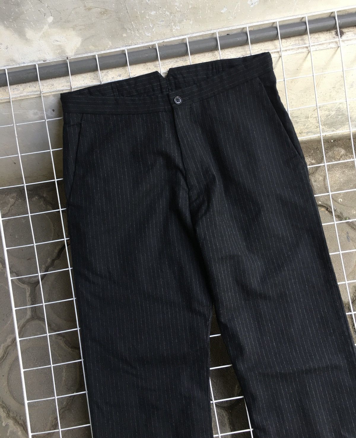 Katharine Hamnett London Katharine Hamnett London Wool Trouser Pants Size US 32 / EU 48 - 2 Thumbnail