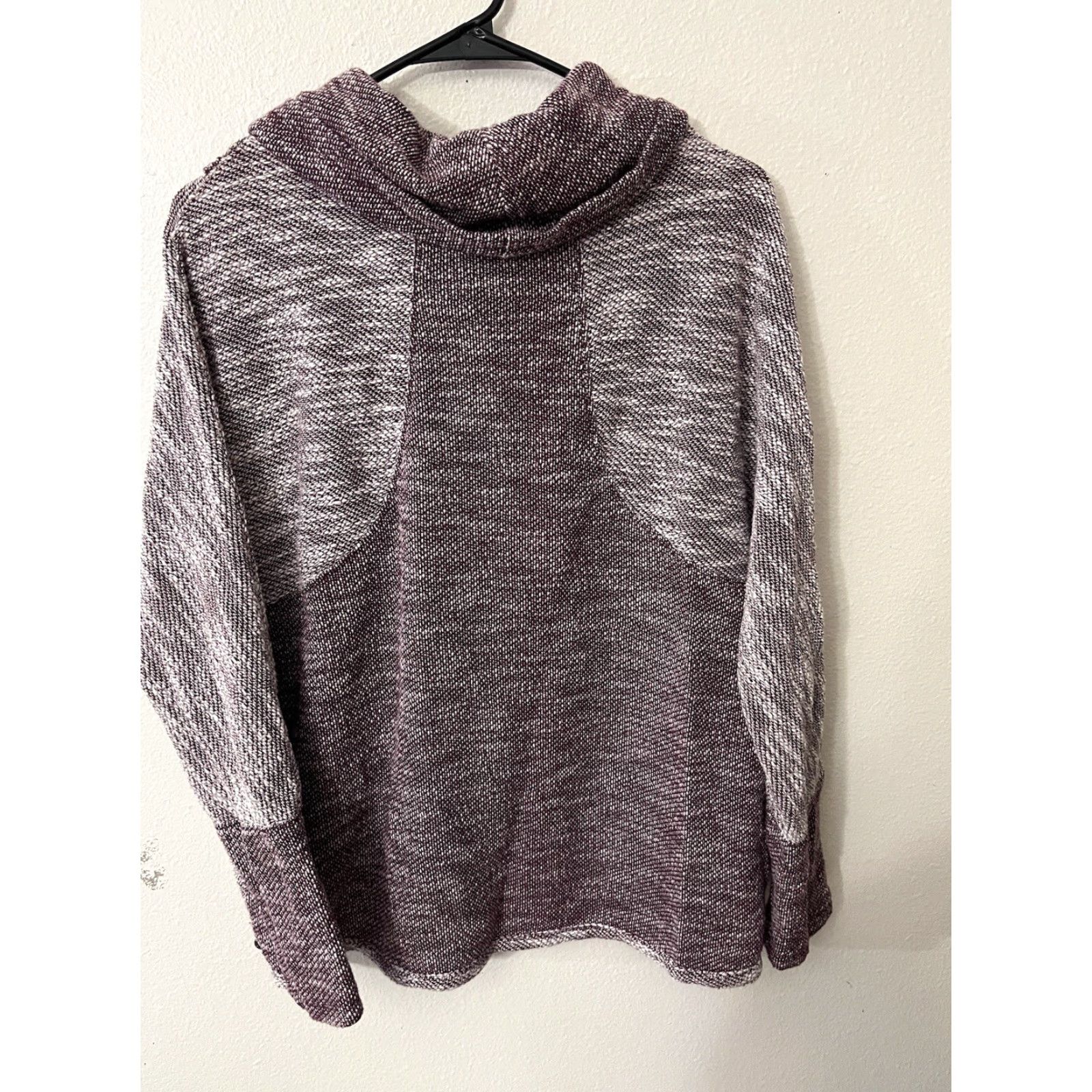Calvin Klein CALVIN KLEIN Women's Performance Turtleneck Sweater Medium Maroon/ Burgundy Casual Activewear Size M Size M / US 6-8 / IT 42-44 - 3 Thumbnail