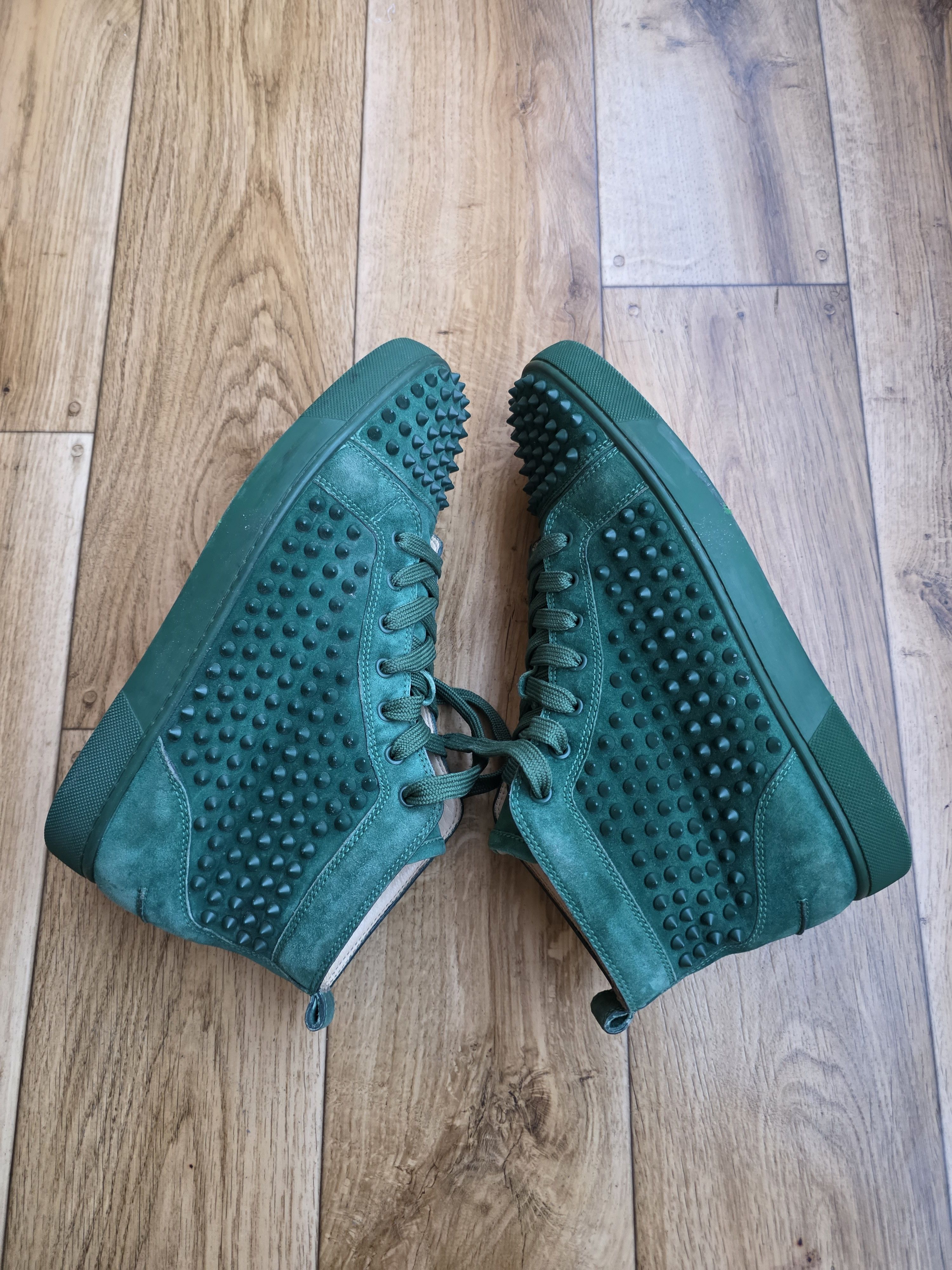 Christian Louboutin Christian Louboutin Suede Louis Junior Spikes Size US 10 / EU 43 - 14 Thumbnail
