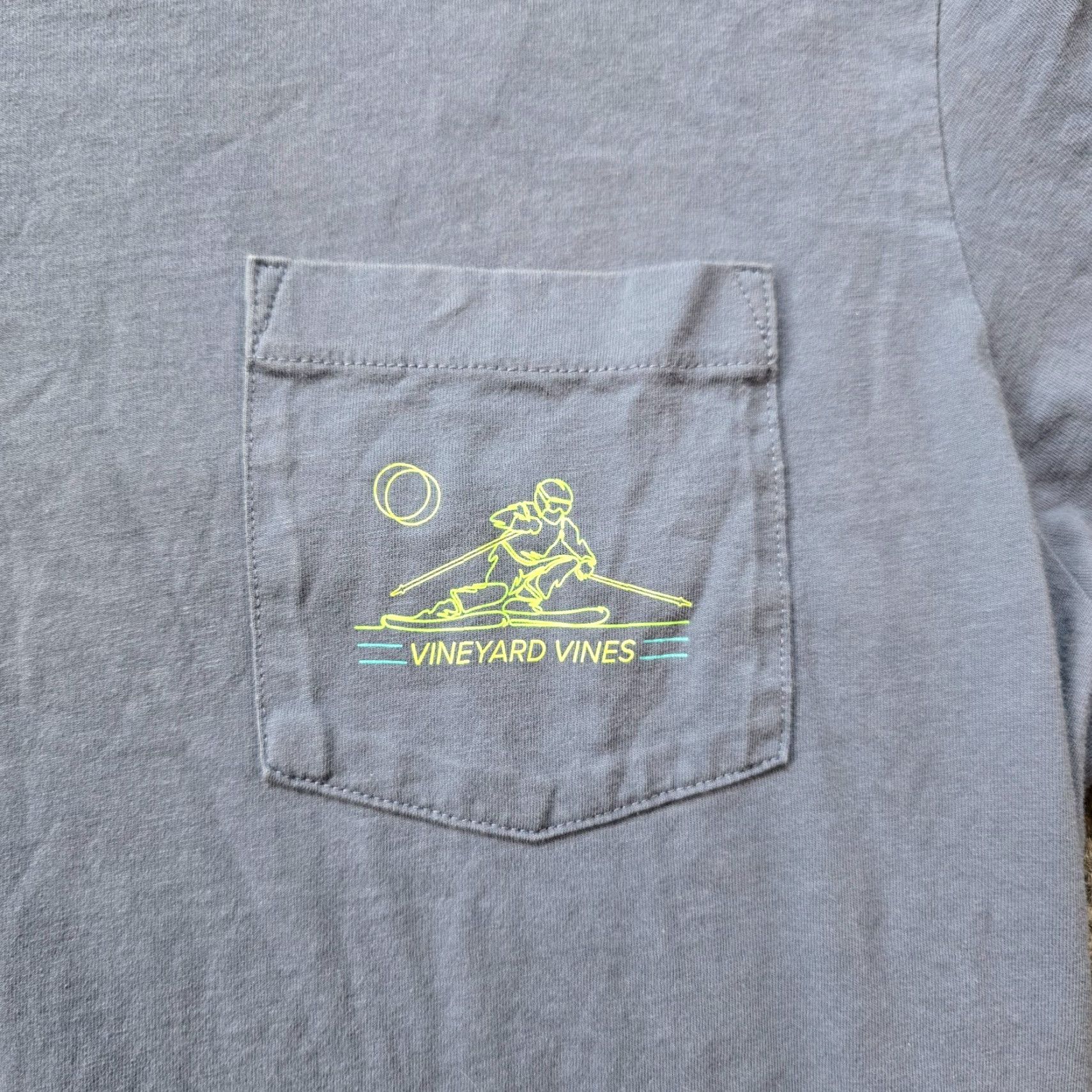 Vineyard Vines VINEYARD VINES Shirt Men Small Blue Skiing Winter Snow Crew Neck Long Sleeve Ski Theme Mens Size US S / EU 44-46 / 1 - 4 Thumbnail