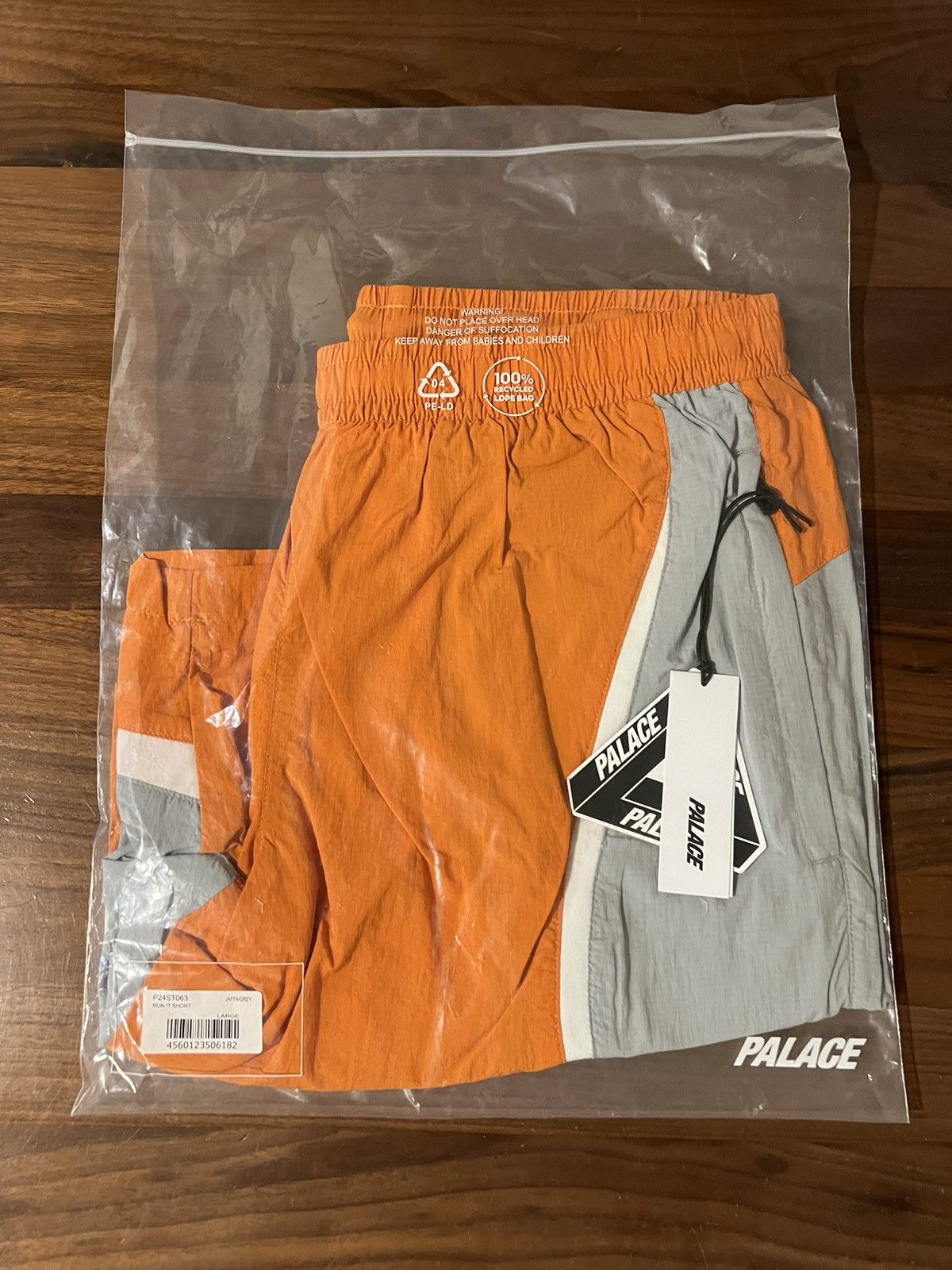 Palace PALACE RUN IT SHORT JAFFA / GREY RIPSTOP NYLON SIZE LARGE Size US 34 / EU 50 - 7 Thumbnail