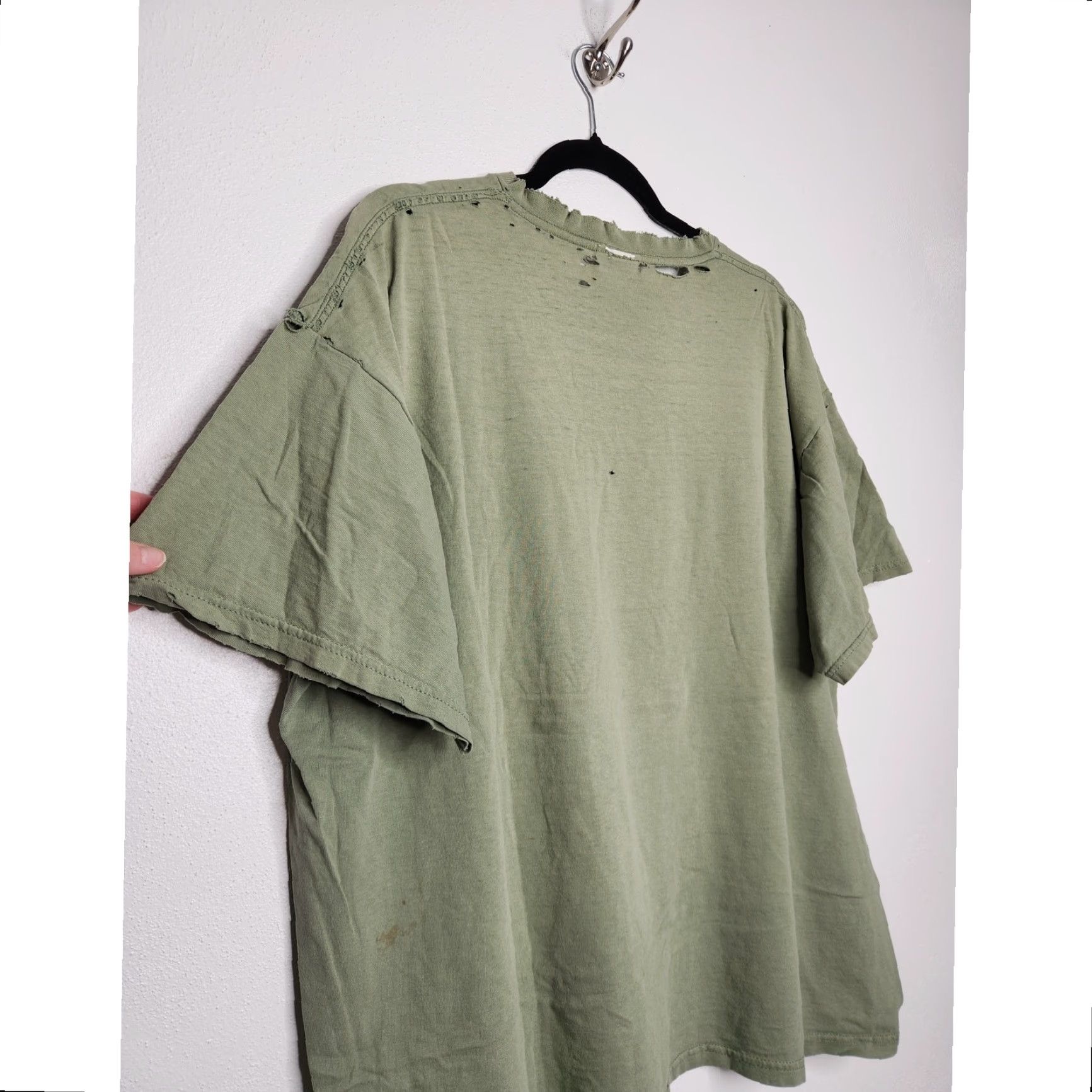 Nike VINTAGE Nike Shirt Distressed Grunge Swoosh Green Nature Thrashed XL Unisex Adults Size US XL / EU 56 / 4 - 6 Thumbnail