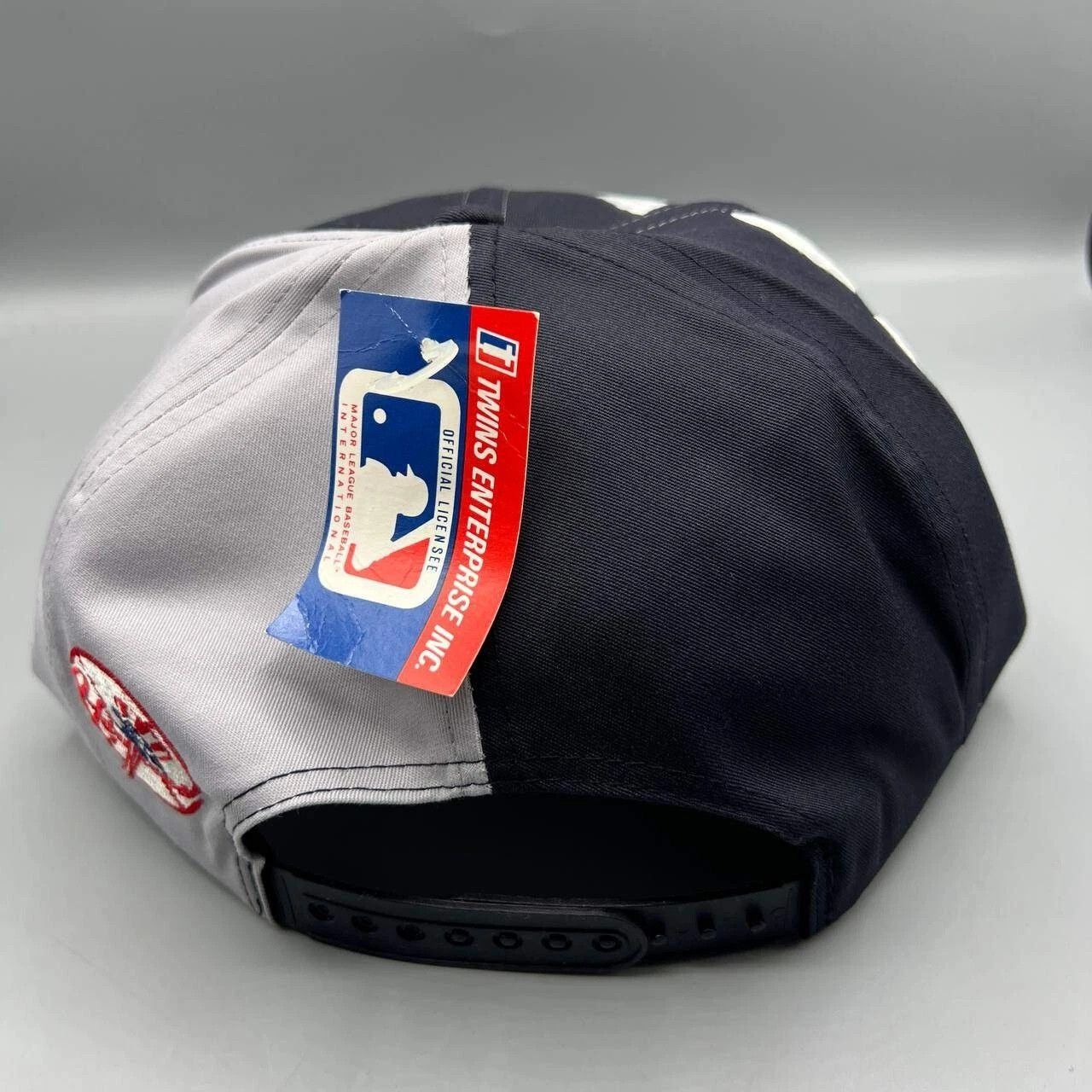 Twins Enterprise Inc. × Vintage New York Yankees Hat Men Twins Enterprise MLB Snap Back Size ONE SIZE - 5 Thumbnail
