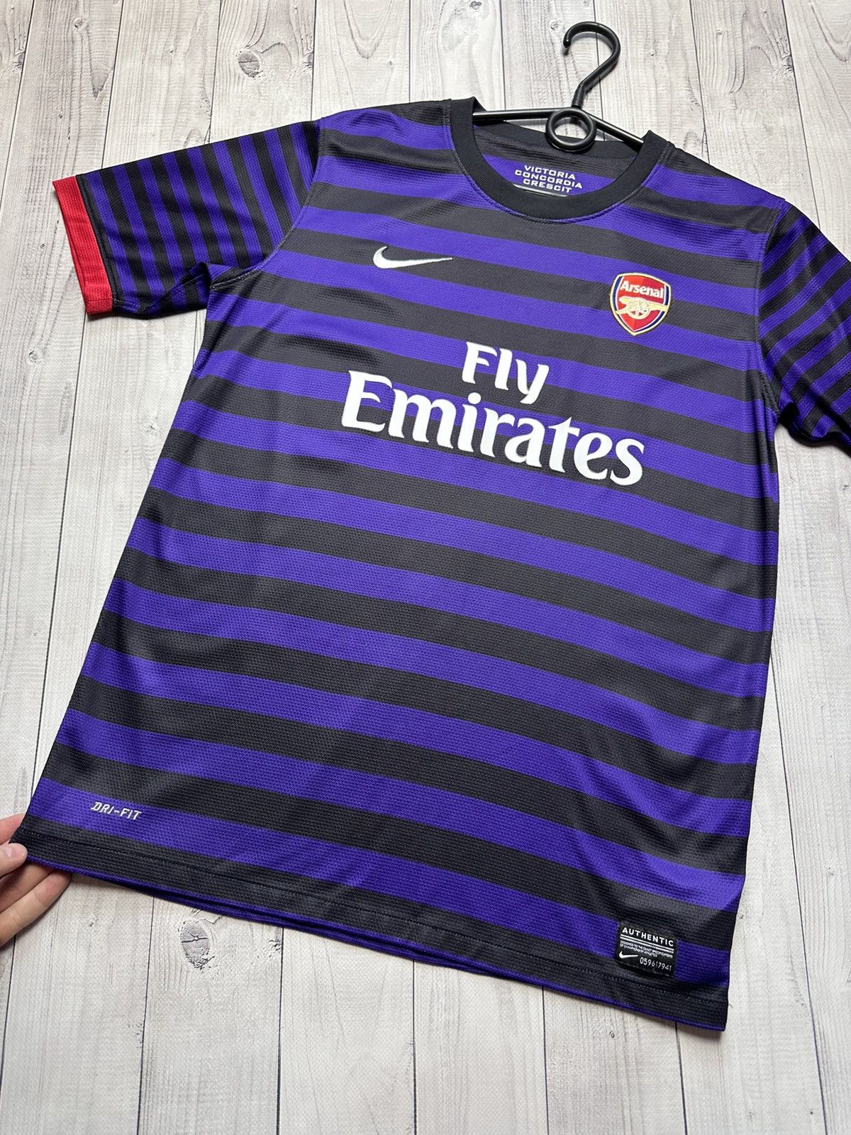 Nike × Vintage Vintage Nike Arsenal soccer jersey size Xs Size US XS / EU 42 / 0 - 3 Thumbnail