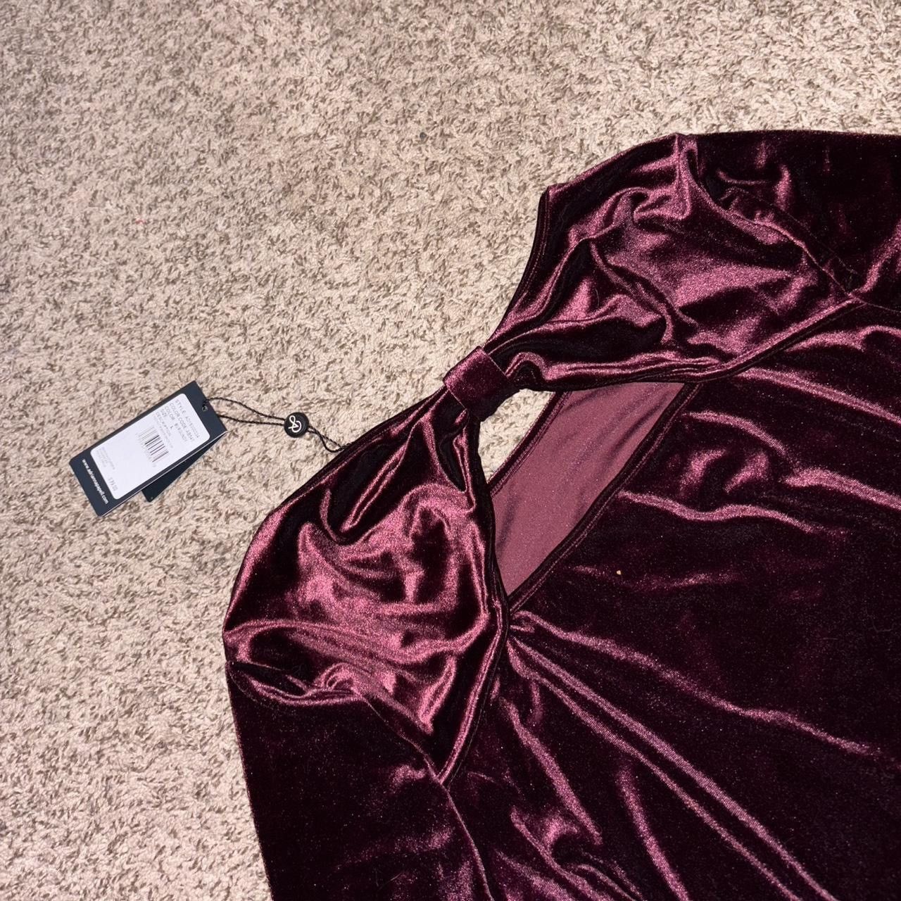 Adrianna Papell NWT Burgundy velvet blouse with a bow design on the back Size L / US 10 / IT 46 - 4 Thumbnail
