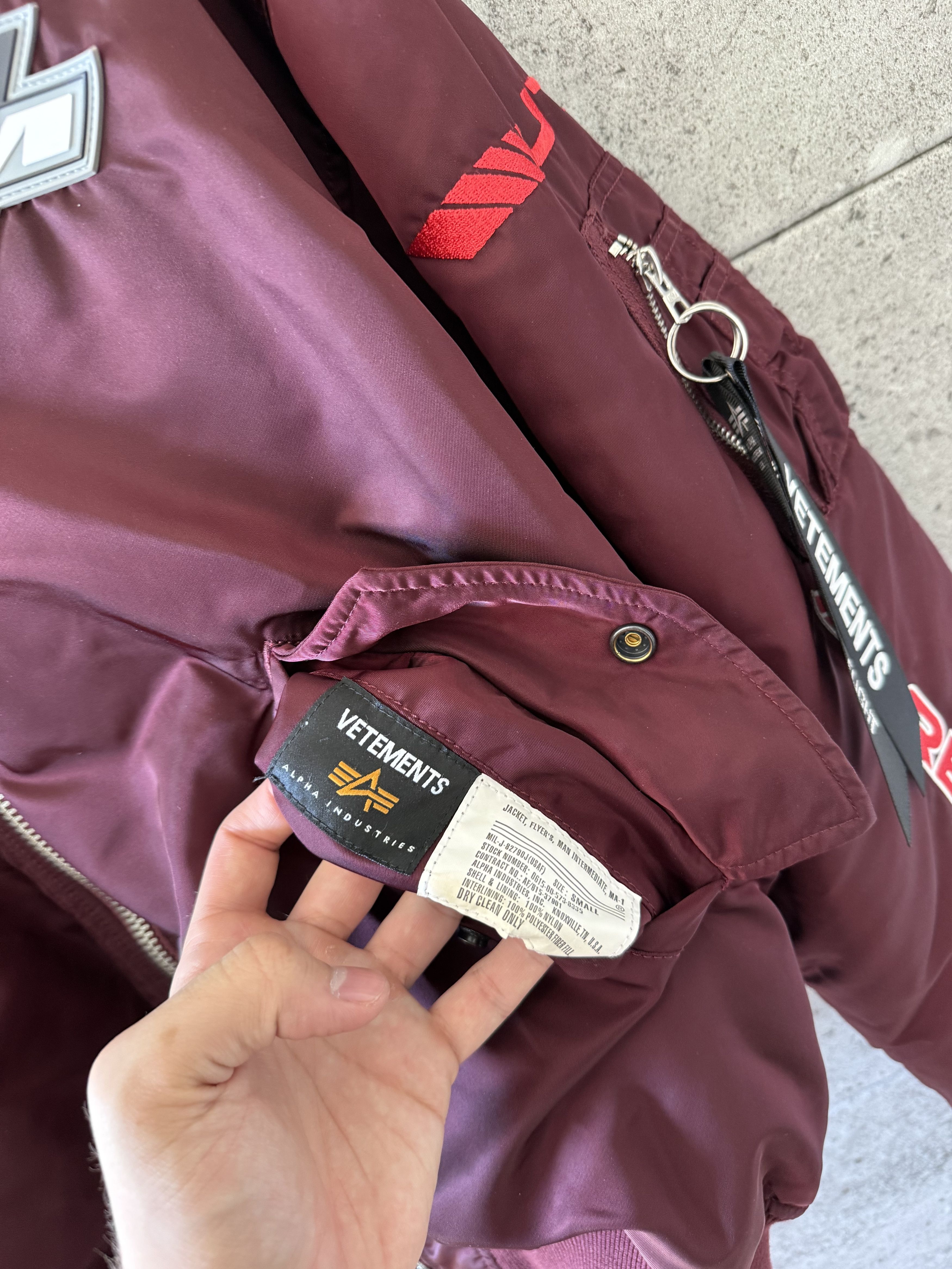 Alpha Industries × Vetements Vetements x Alpha industries sporting bomber jacket Size US S / EU 44-46 / 1 - 10 Thumbnail