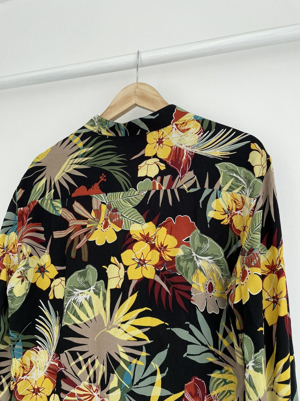 Japanese Brand × Takeshy Kurosawa Rare Takeshy Kurosawa Flower Print Shirt Size US XL / EU 56 / 4 - 7 Thumbnail
