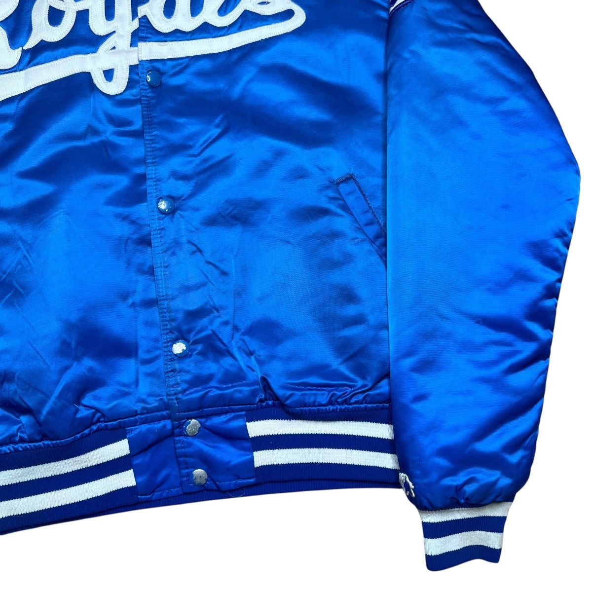 Starter 1990s MLB Kansas City Royals Starter Spell Out Satin Jacket Size US L / EU 52-54 / 3 - 19 Thumbnail