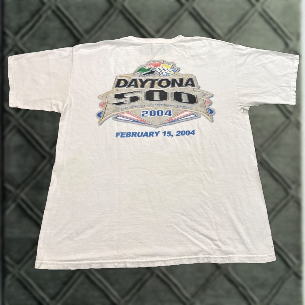 Gildan VINTAGE Daytona 500 Nascar Racing White Double-Sided T-Shirt XL Y2K 2004 Size US XL / EU 56 / 4 - 1 Thumbnail