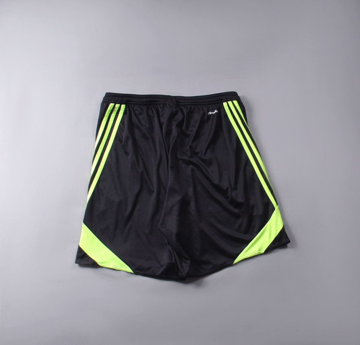 Adidas Adidas Vintage 90s Originals Shorts Nylon Black Navy Rare L Size US 34 / EU 50 - 2 Thumbnail