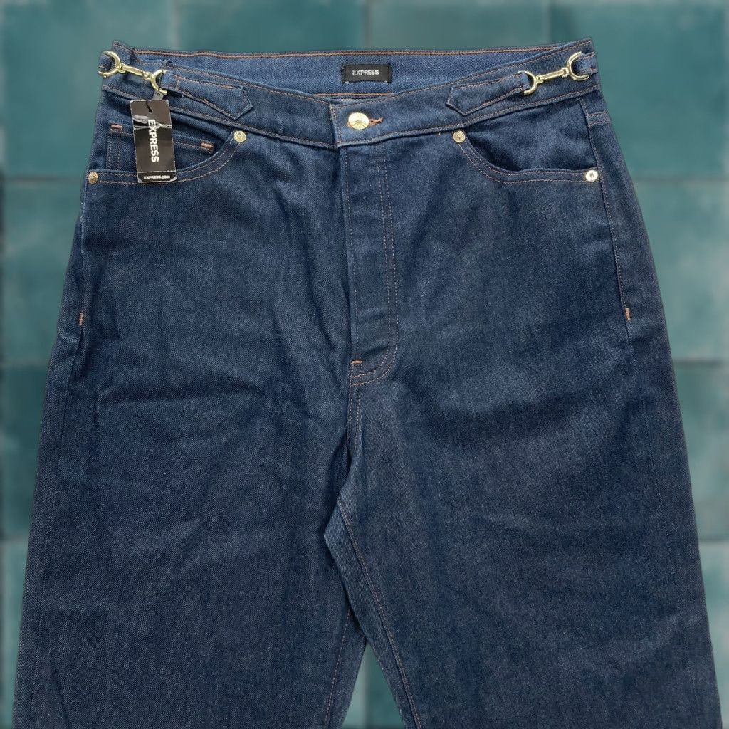 Express Express Jeans Women's 12 Mom High Rise Dark Wash Blue Denim Buckle Buckle? Size 34" / US 12 / IT 48 - 1 Thumbnail