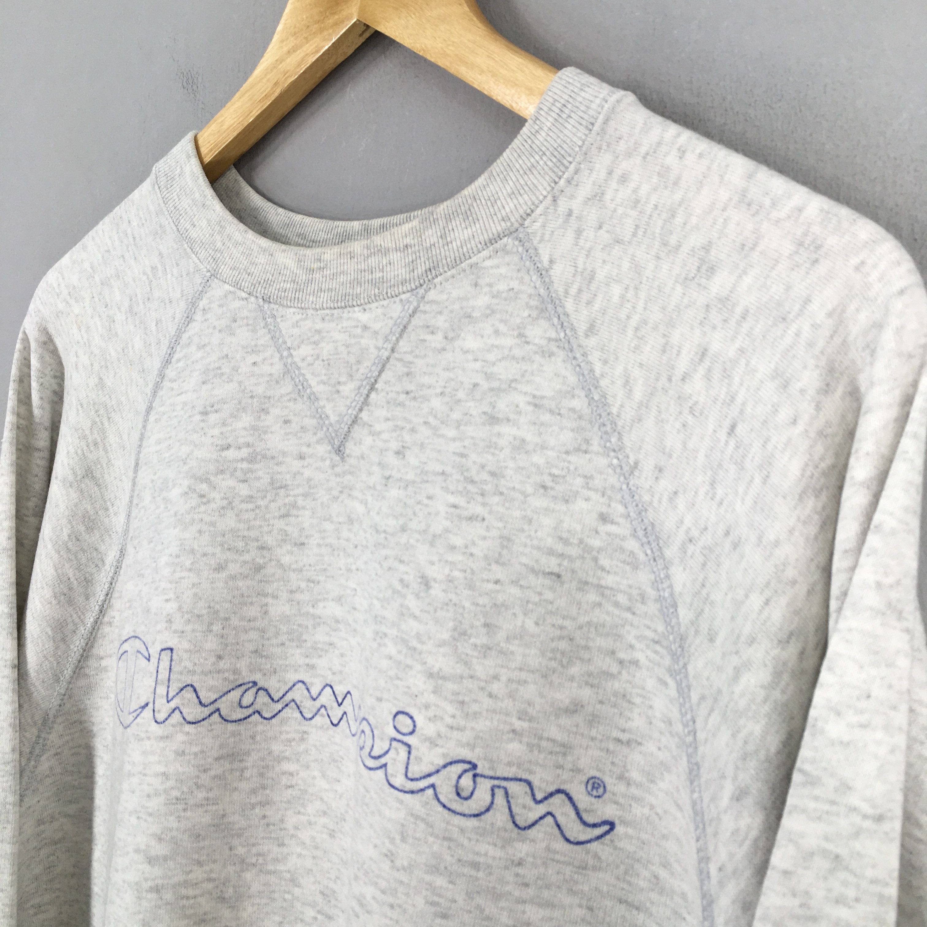 Champion Vintage Champion Script Logo Sweatshirt Large Size US L / EU 52-54 / 3 - 3 Thumbnail