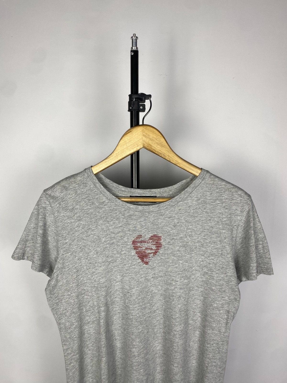 Designer × Diesel × Japanese Brand Vintage Luxury Diesel Logo Heart Japanese T-Shirt Size M / US 6-8 / IT 42-44 - 2 Thumbnail