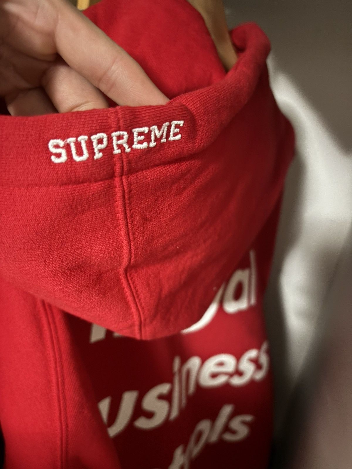 Supreme Supreme Illegal Business hoodie red large SS18 Size US L / EU 52-54 / 3 - 5 Thumbnail