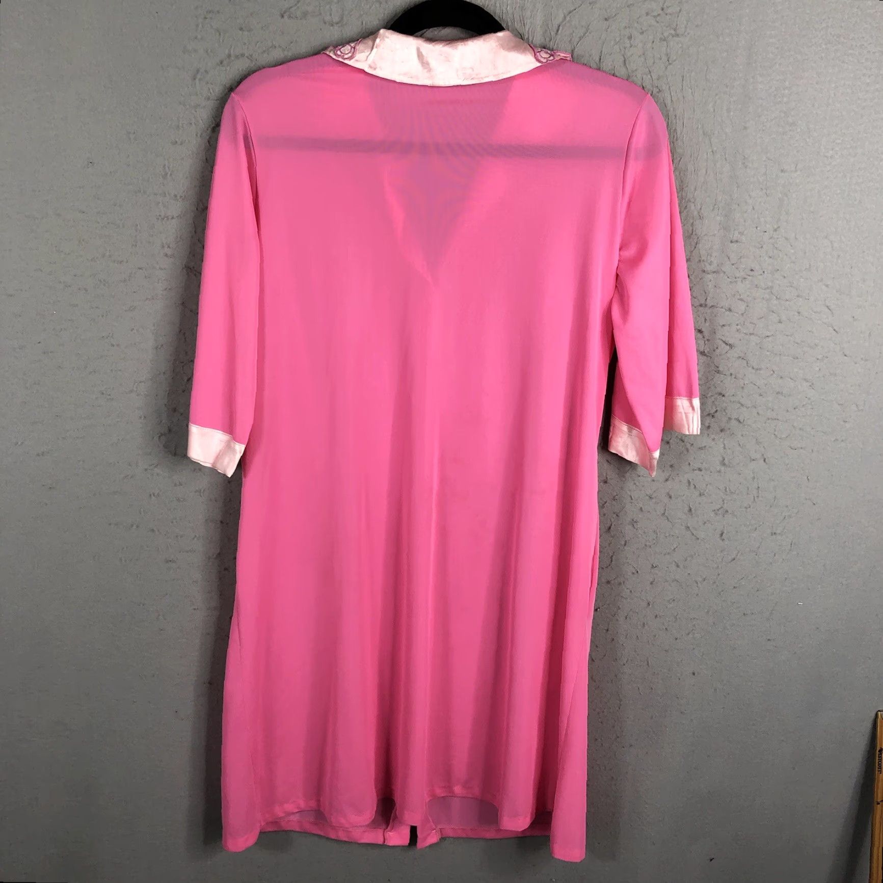 Vintage VINTAGE Snowdon Robe Women’s S Hot Pink Sheer Kimono 1960s Retro Berry Lightweight Short Sleeve Size ONE SIZE - 3 Thumbnail