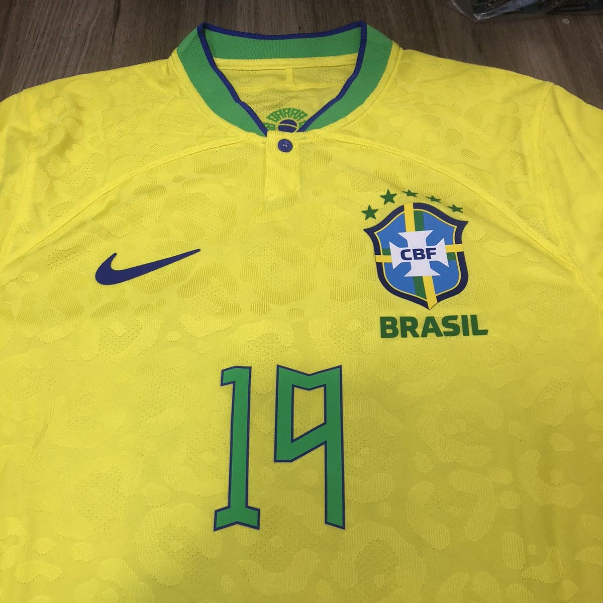Nike Brazil World Cup 2022 player issue shirt #19 Antony (Bnwt) Size US M / EU 48-50 / 2 - 3 Thumbnail