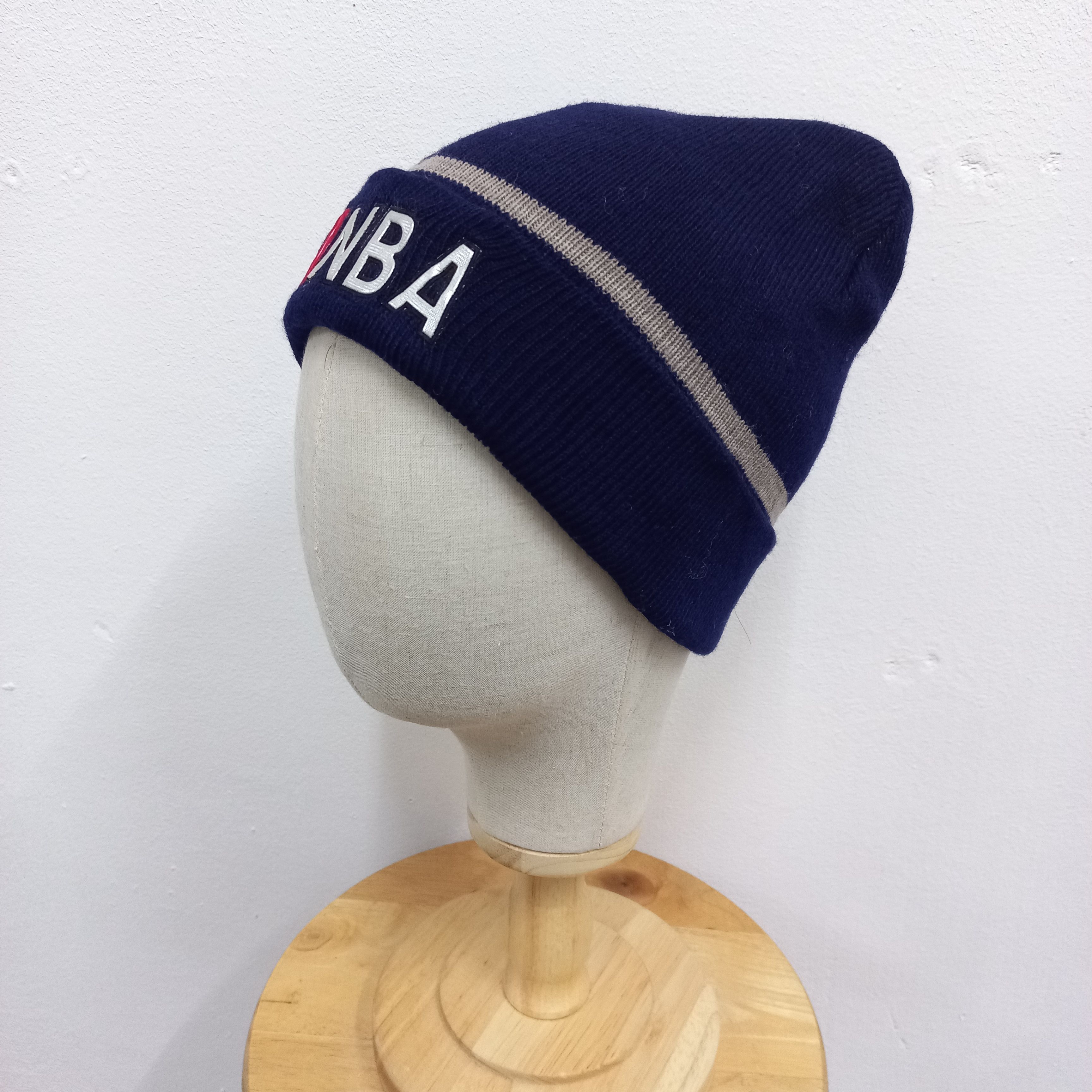 NBA 🏀Vintage NBA basketball beanie hat Size ONE SIZE - 2 Thumbnail