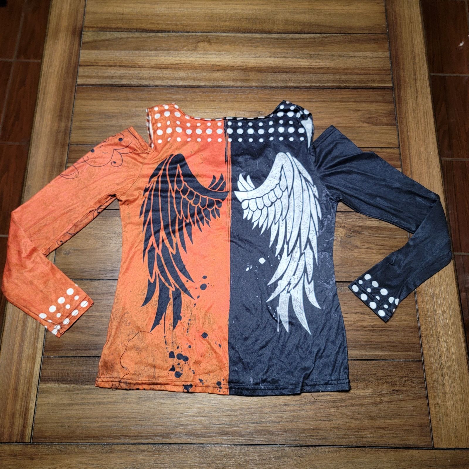 Other Unbranded LS Orange & Black Blouse w/ Wings - Size Small Size S / US 4 / IT 40 - 3 Thumbnail