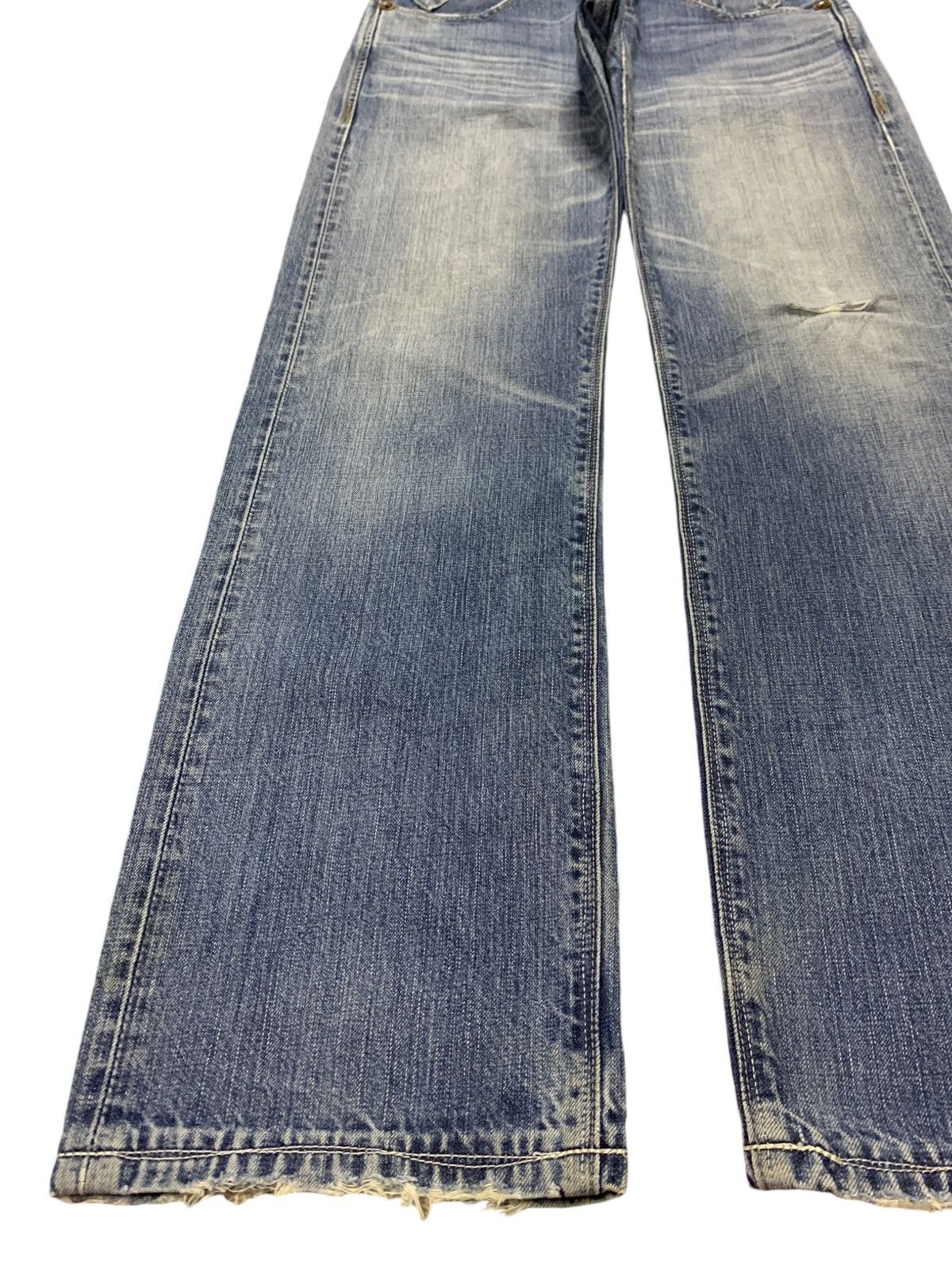 Levi's Vintage 90s Levis 502 Faded Blue Wash Distress Baggy Jeans Size US 32 / EU 48 - 6 Thumbnail