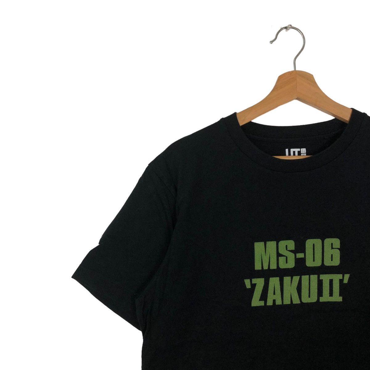 Cartoon Network 🔥VINTAGE 40th ANNIVERSARY GUNPLA UNIQLO JAPAN BIG LOGO Size US M / EU 48-50 / 2 - 6 Thumbnail