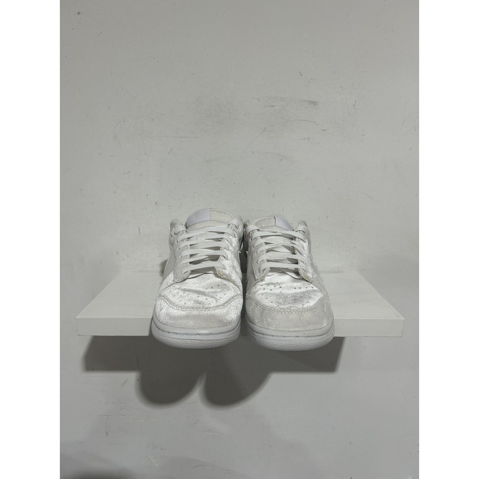 Nike NIKE DUNK LOW DOVER STREET TRIPLE WHITE VELVET SIZE 8 Size US 8 / EU 41 - 3 Thumbnail