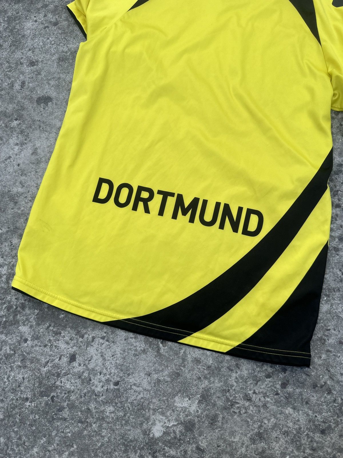 Kappa Kappa Borussia Dortmund Soccer Jersey Rare Blokecore VTg S Size US S / EU 44-46 / 1 - 3 Thumbnail