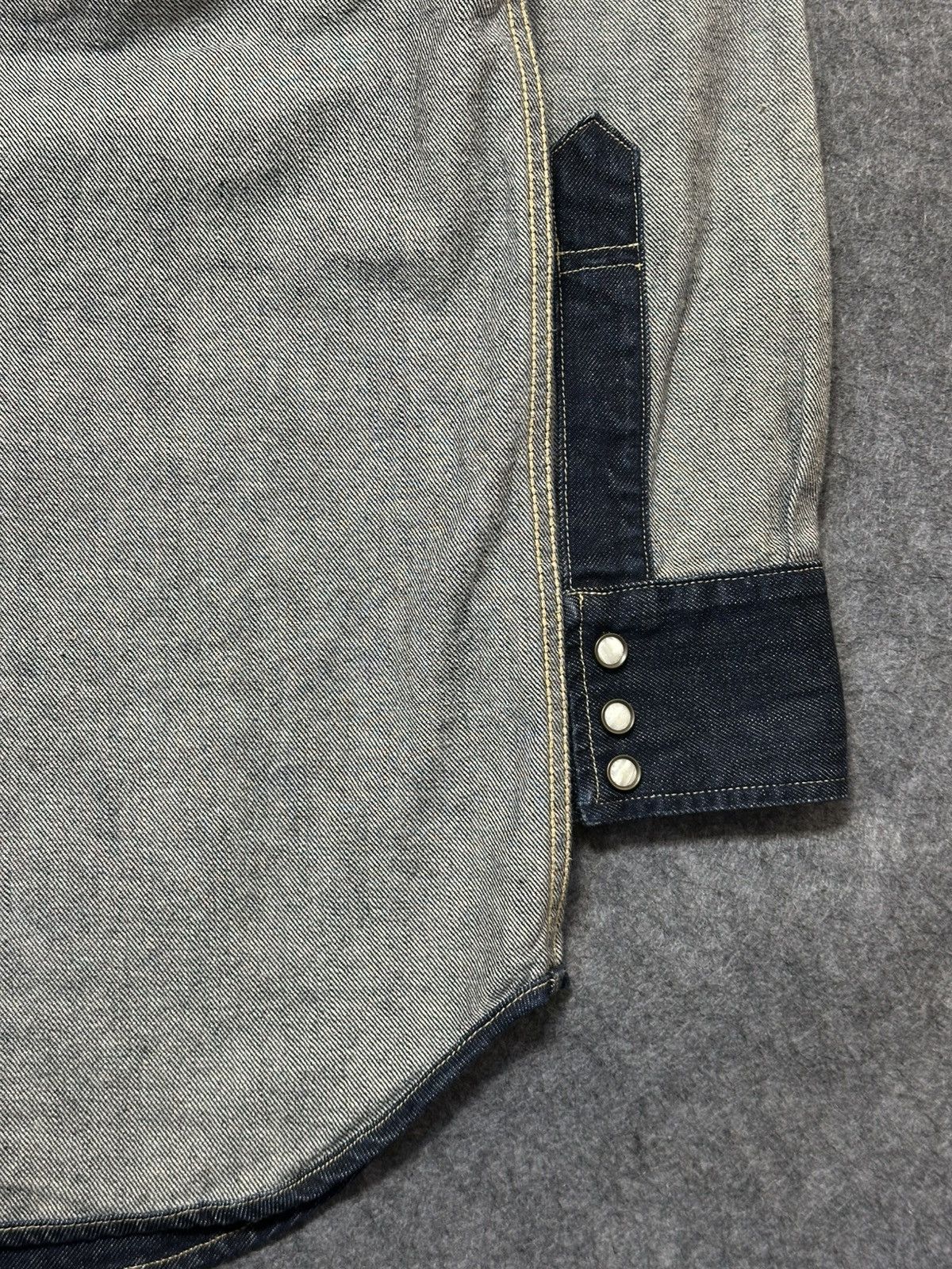 Levi's Levi's x Beams "Inside Out" collection denim shirt. Size US L / EU 52-54 / 3 - 7 Thumbnail