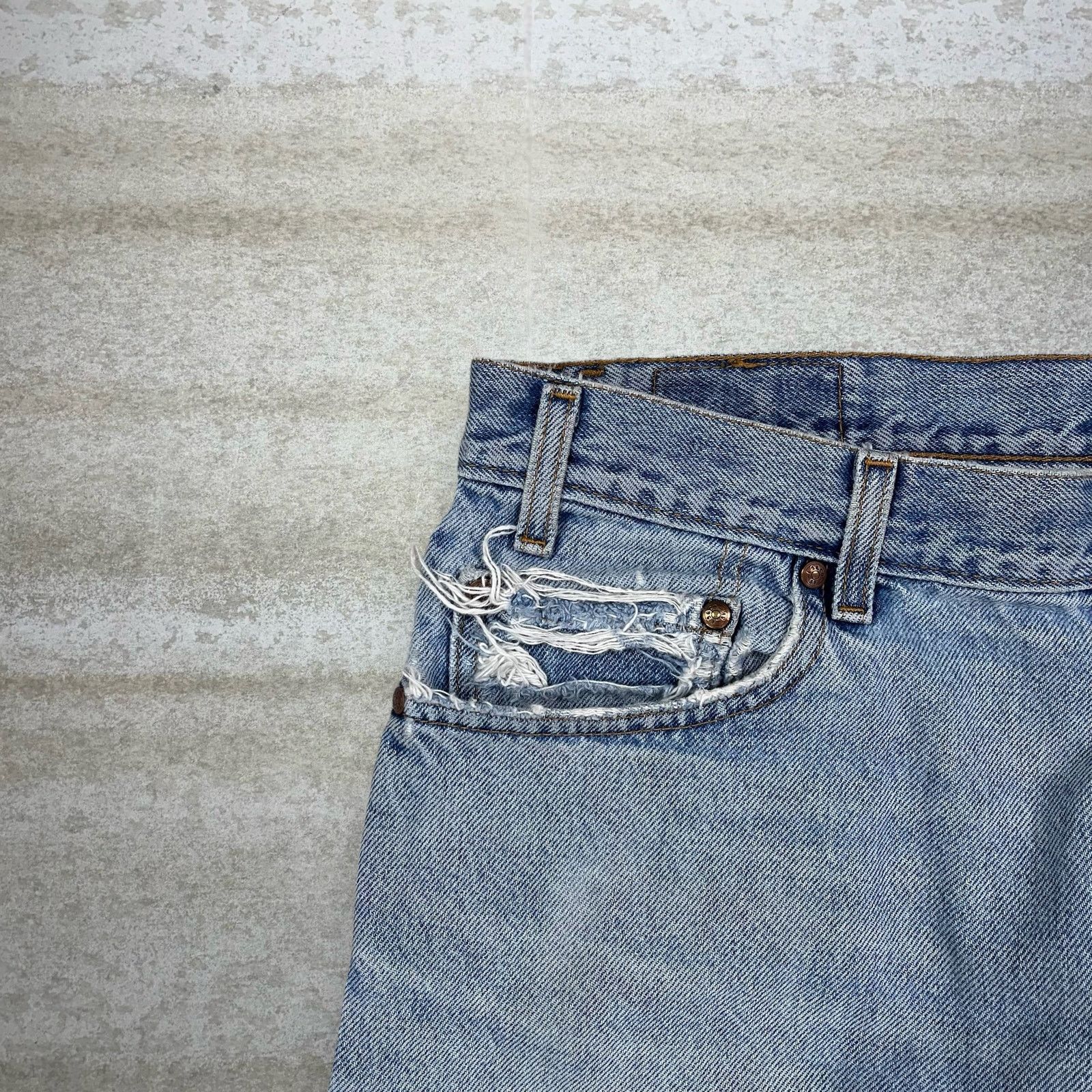 Levi's Vintage 90s Levis Jeans 540 38x30 Relaxed Fit Light Wash Size US 38 / EU 54 - 6 Thumbnail