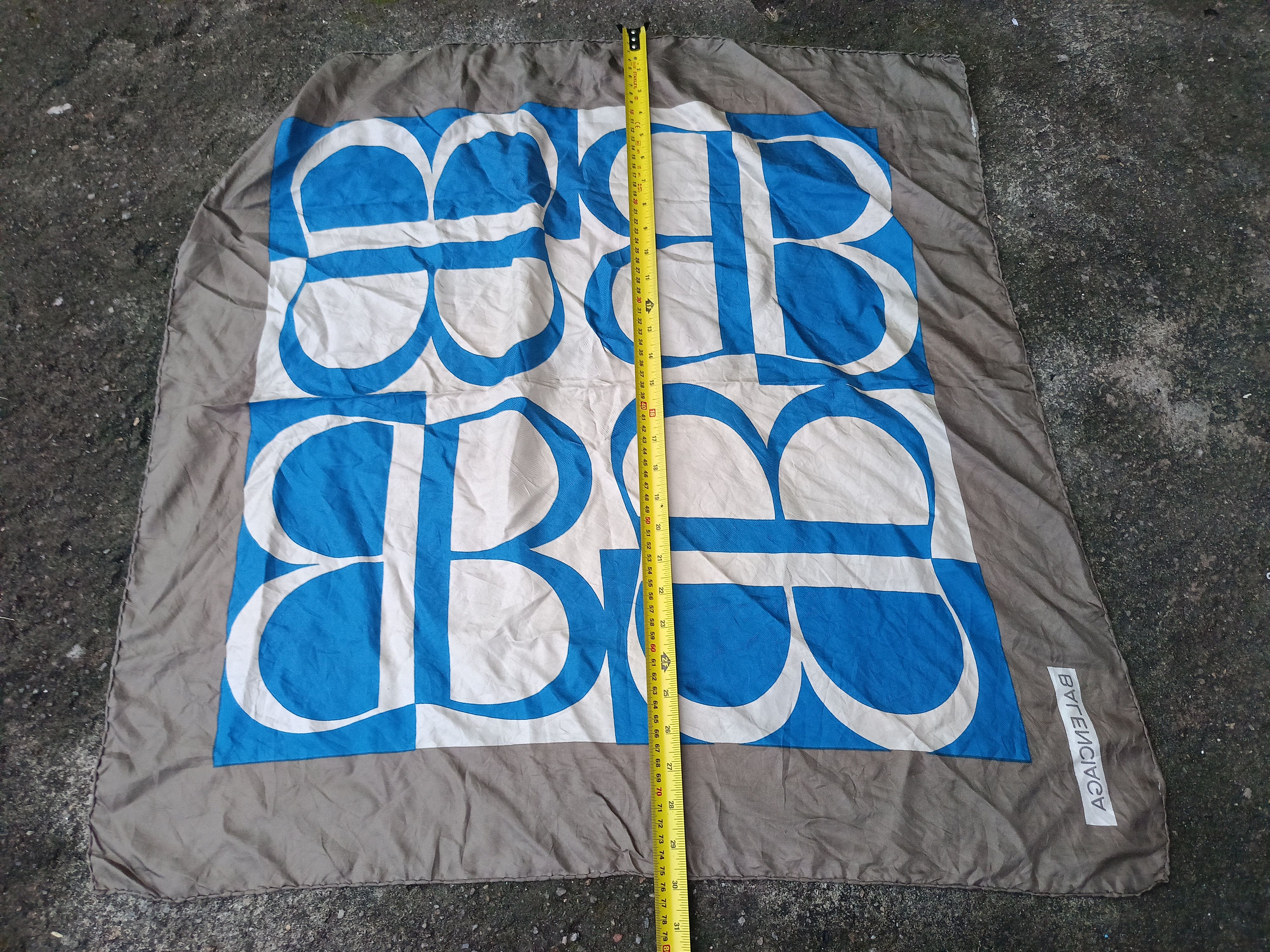 Balenciaga Vintage Balenciaga Scarves Silk Size ONE SIZE - 9 Thumbnail