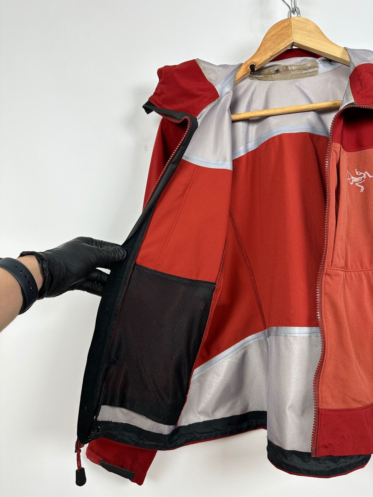 Arc'teryx Vintage Arcteryx Women’s Gamma MX Red Jacket Size XS / US 0-2 / IT 36-38 - 17 Thumbnail