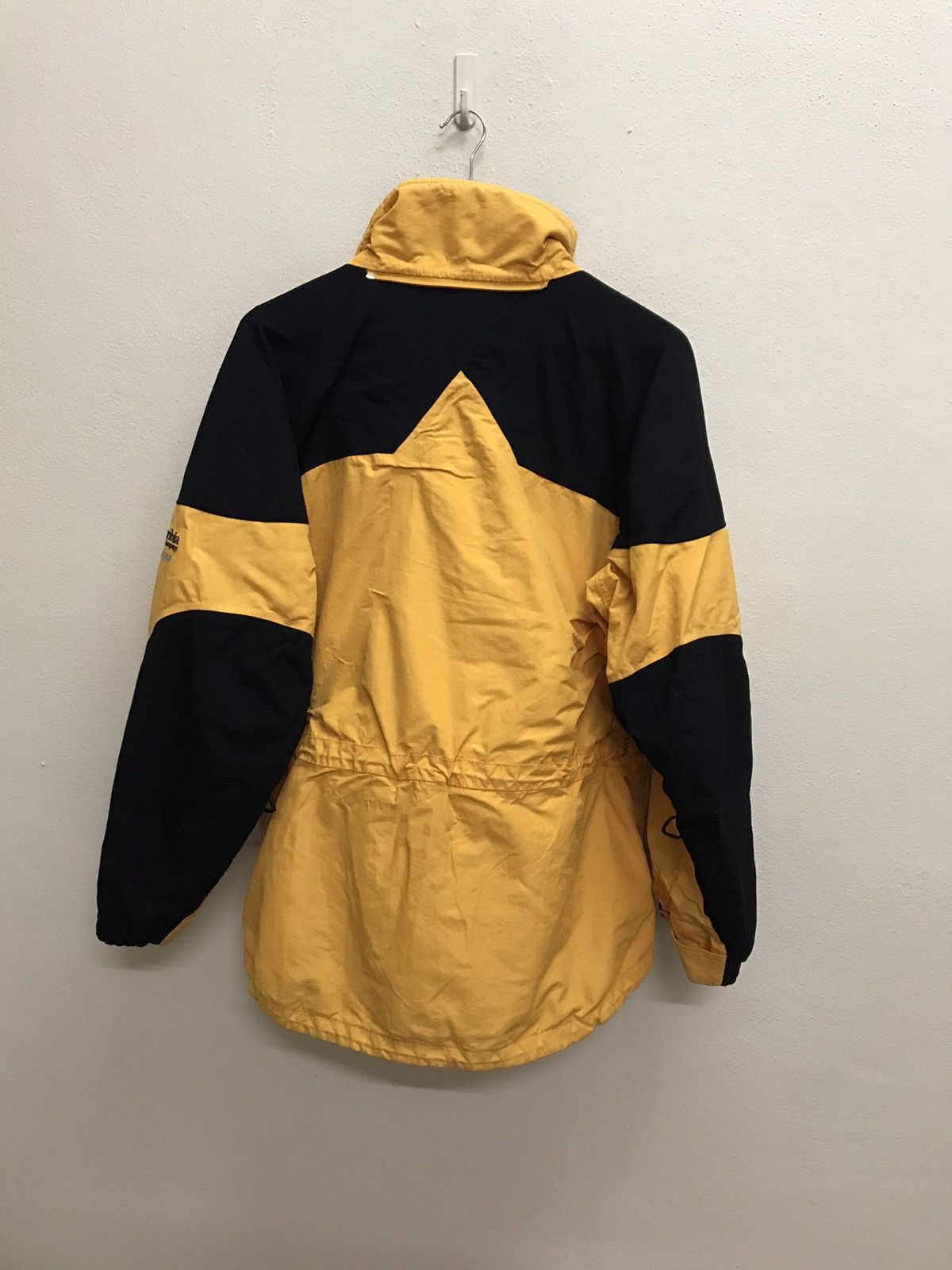 Columbia Women’s Vintage Columbia Titanium Omnitech Waterproof Jacket Size L / US 10 / IT 46 - 21 Thumbnail
