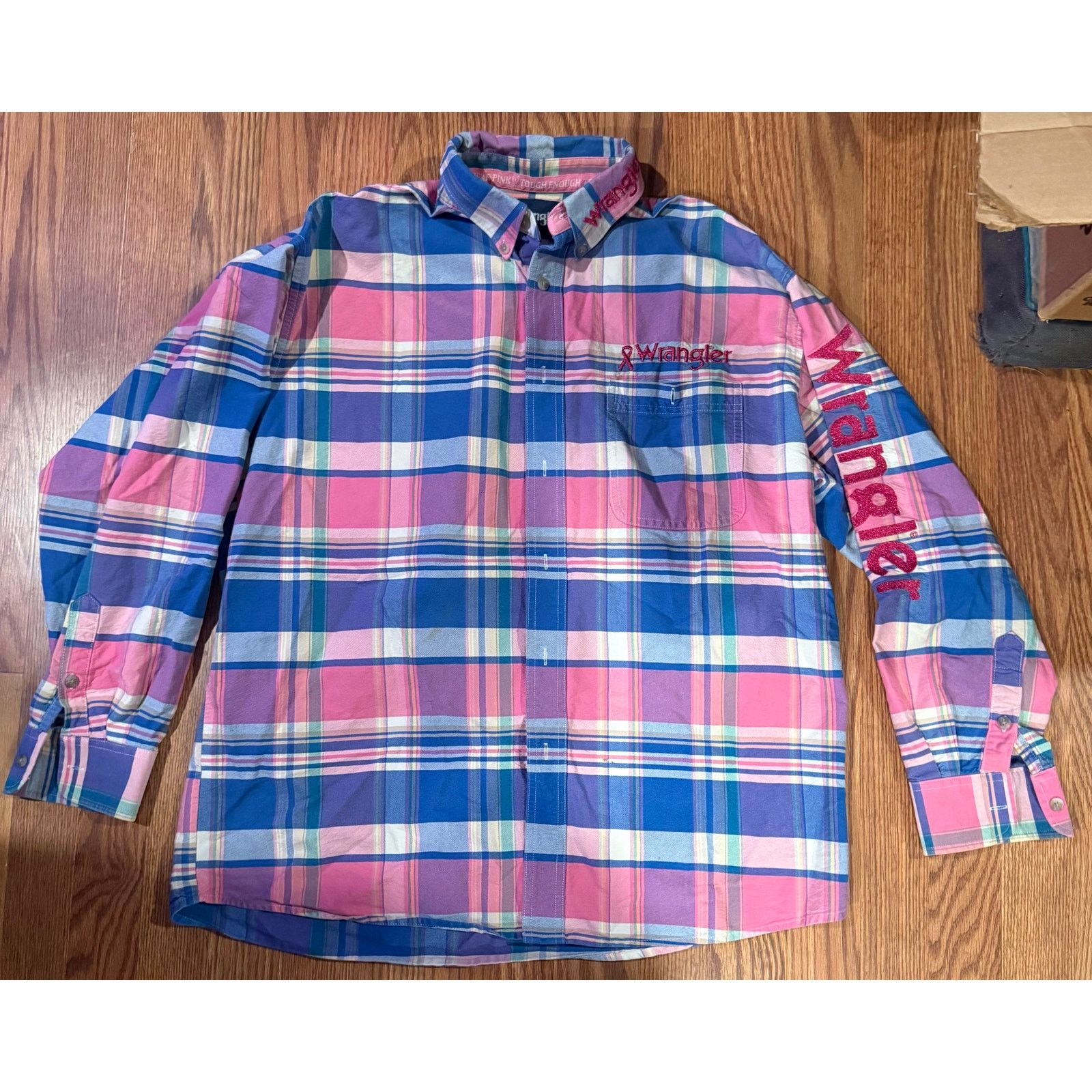 Wrangler Wrangler “Tough Enough to Wear Pink” Western Button-Up Shirt Size US XL / EU 56 / 4 - 1 Thumbnail