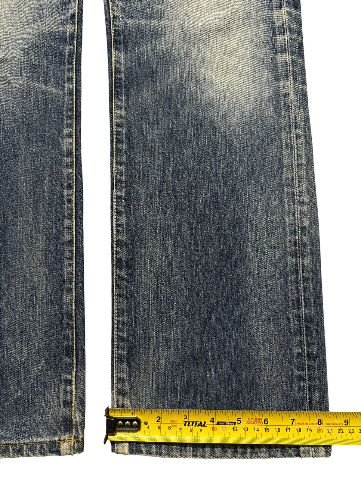 Uniqlo Vintage Y2K Japan Uniqlo Faded Wash Whiskers Straight Loose Size US 32 / EU 48 - 13 Thumbnail