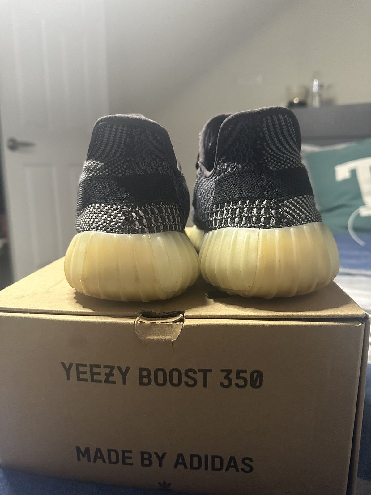 Yeezy Yeezy Boost 350 V2 ‘Carbon’ Mens Size US 11 / EU 44 - 4 Thumbnail