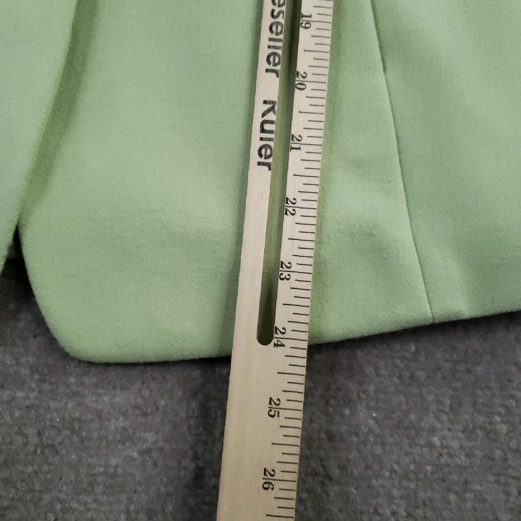 Talbots VINTAGE Talbots Blazer Womens Petites Size 2 Green Wool Cashmere Lined Button Short Sleeve Collared Slim Women Business Blazer Size XS / US 0-2 / IT 36-38 - 4 Thumbnail