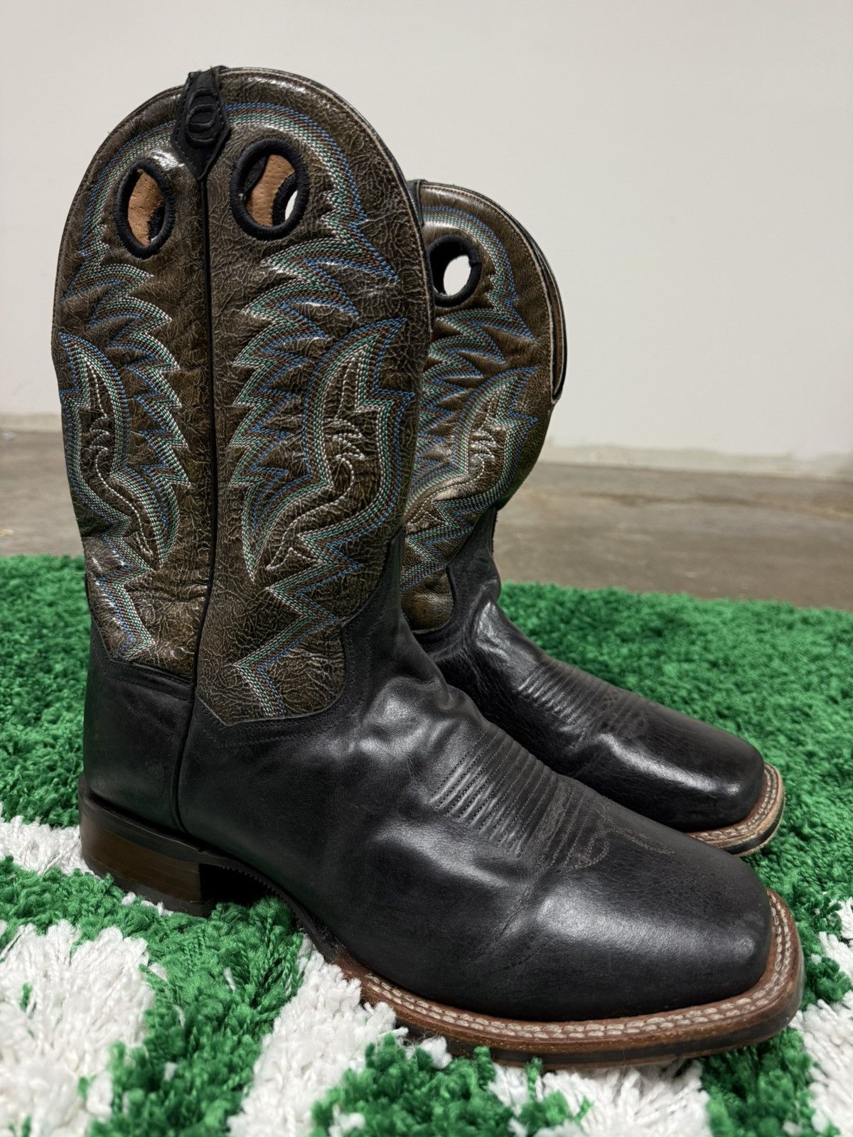 Dan Post Dan Post Embroidered Leather Black Square Toe Cowboy Boot 11 Size US 11 / EU 44 - 1 Thumbnail