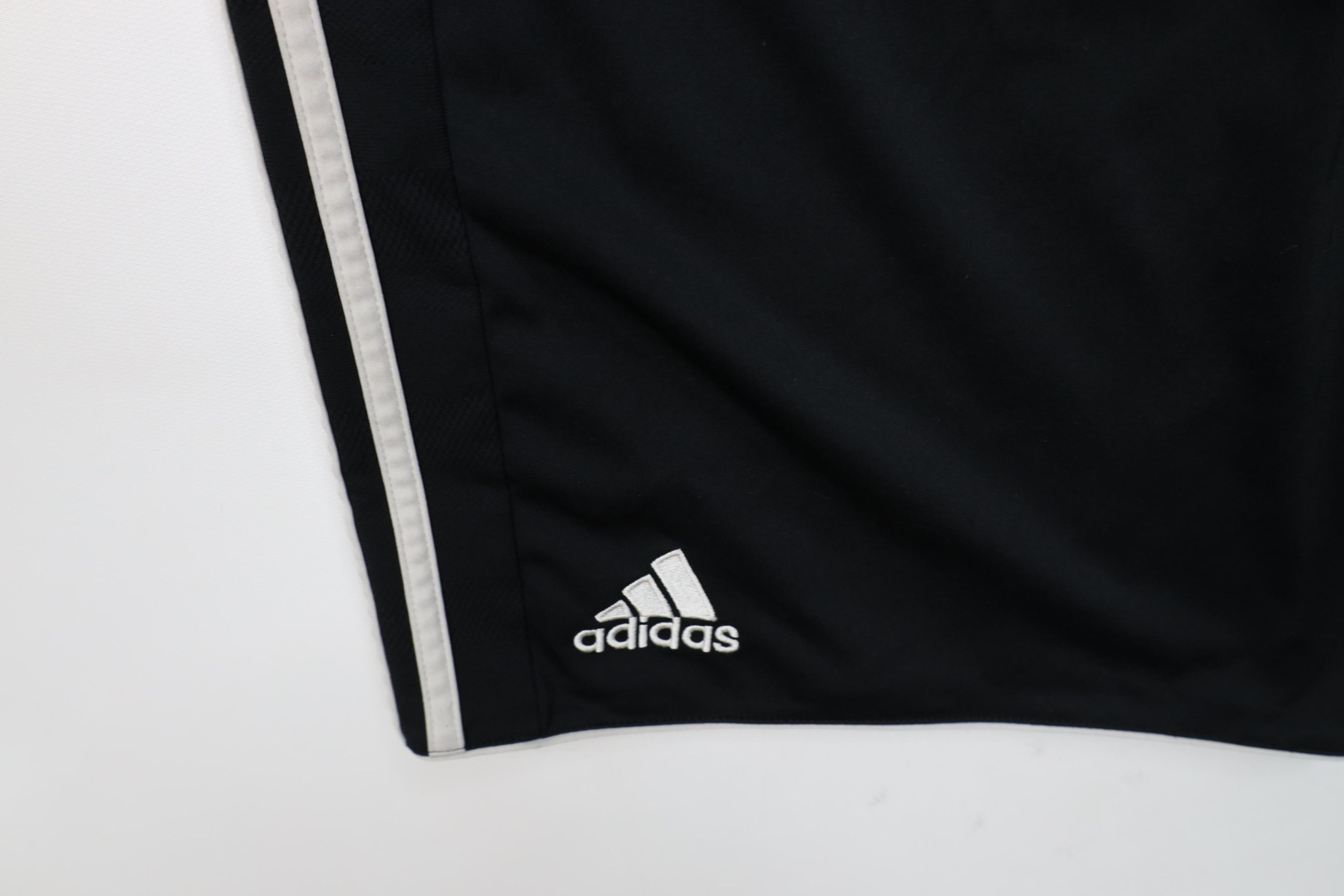 Adidas Vintage Y2K Adidas Running Jogging Soccer Shorts Black Size US 34 / EU 50 - 11 Thumbnail